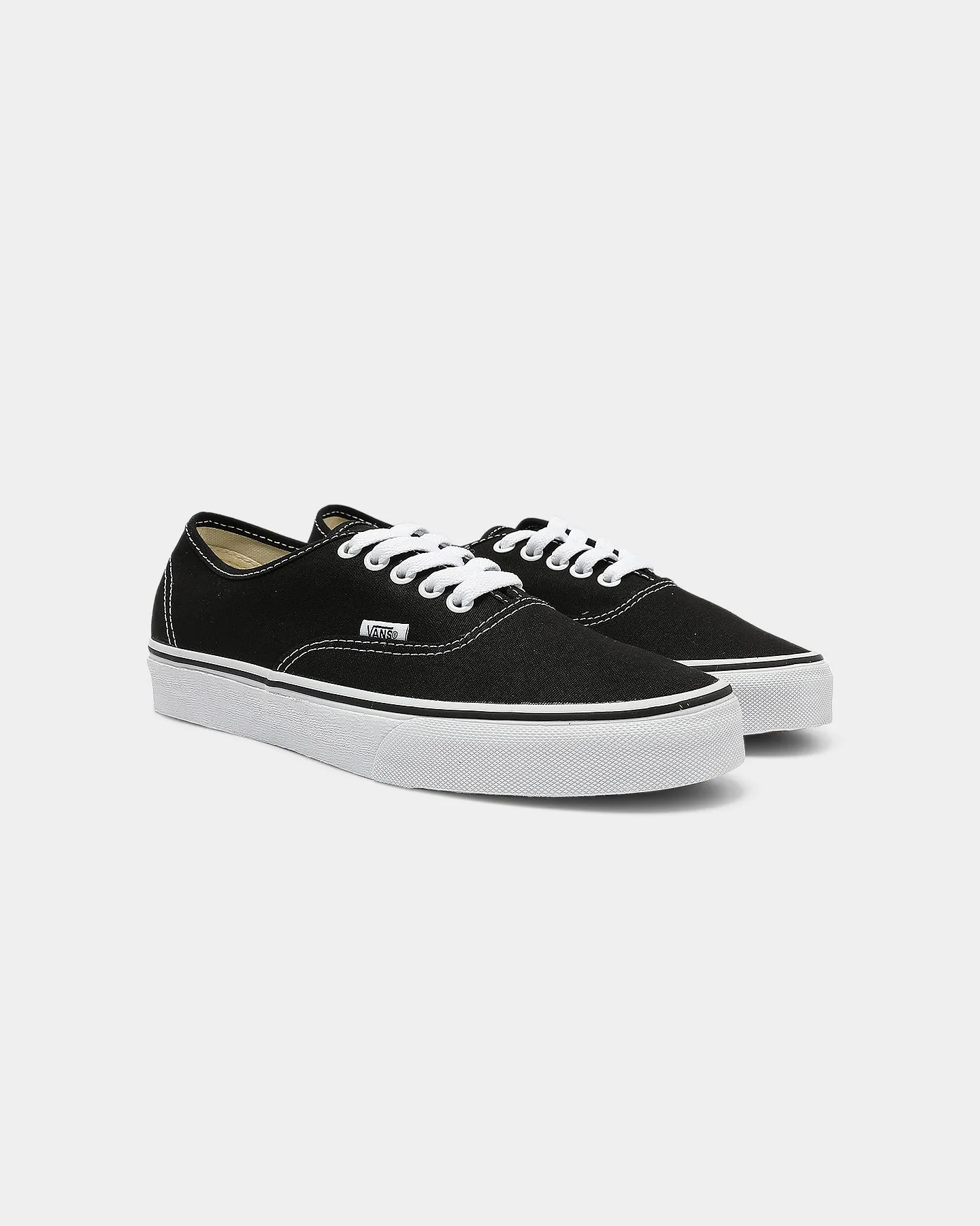 Vans Authentic Black/White Road grip Toe box