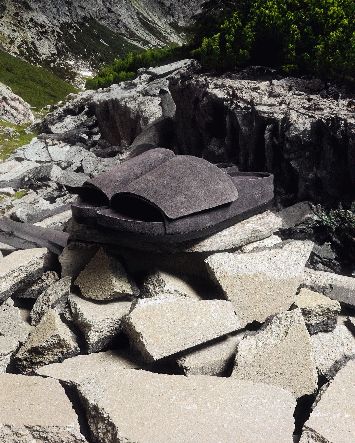 Seichi Mainichi Charcoal Firm Edge Tech Knit