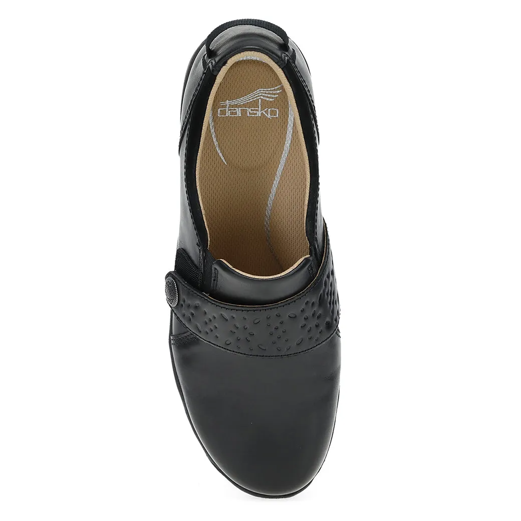 Soft Cushioned Upper Womens Dansko Sallie in Black