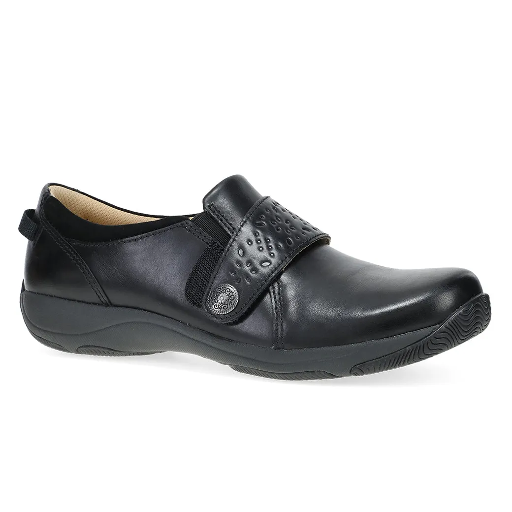 City Style Womens Dansko Sallie in Black