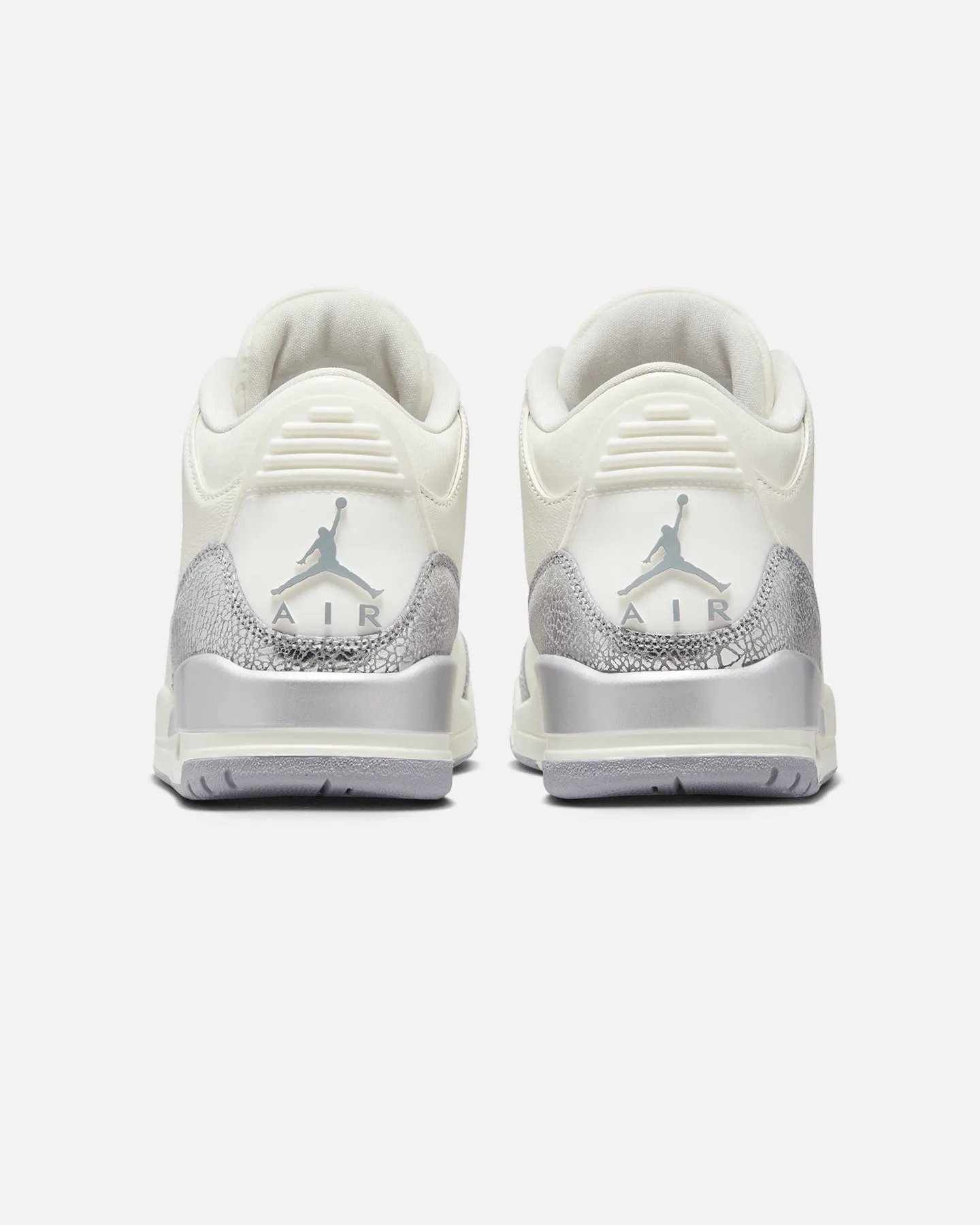Jordan Women's Air Jordan 3 Retro "Metallic Silver" Sail/Cement Grey Buckle Closure Iconic Piece