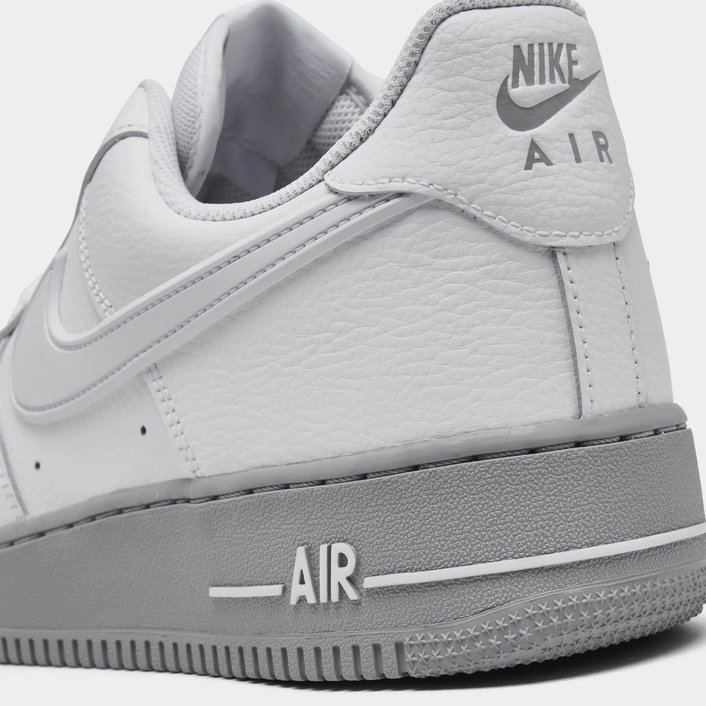 Classic Appeal Nike Air Force 1 '07 White / Light Smoke Grey