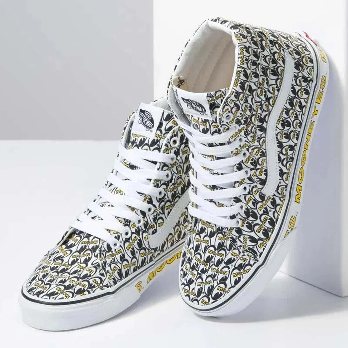 Red Glow   Mooneyes SK8-Hi 'White Yellow'