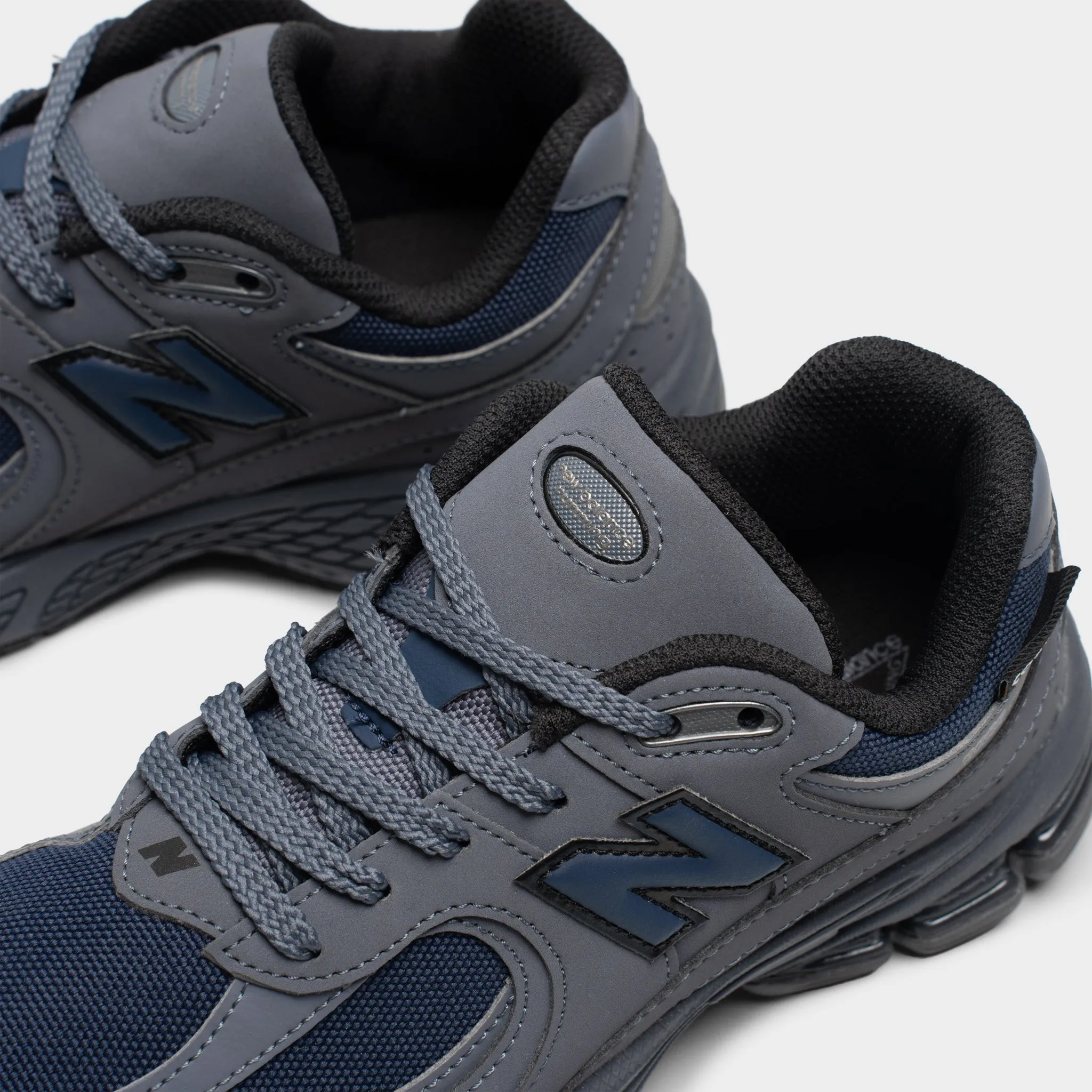 New Balance Juniors' 2002R / Dark Grey School Ready Street Day