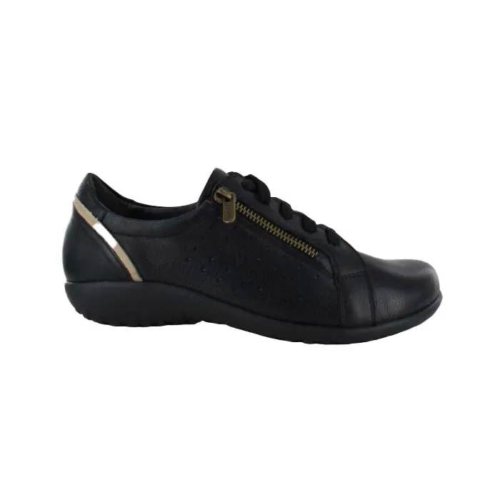 Comfortable Use Day Comfort Womens Naot Moko in Black