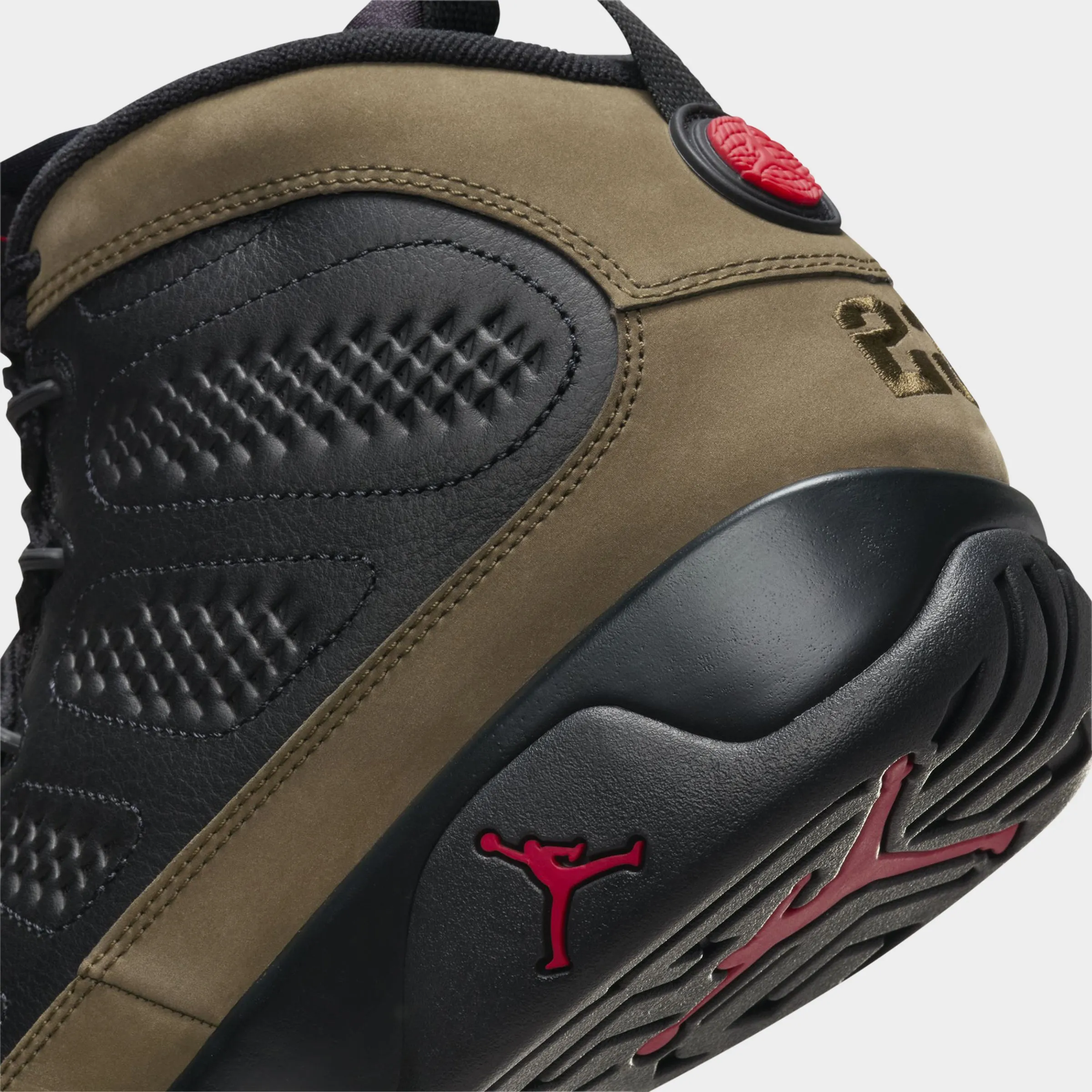 Comfort toe Stud Cool Jordan 9 Retro Black / True Red - Light Olive