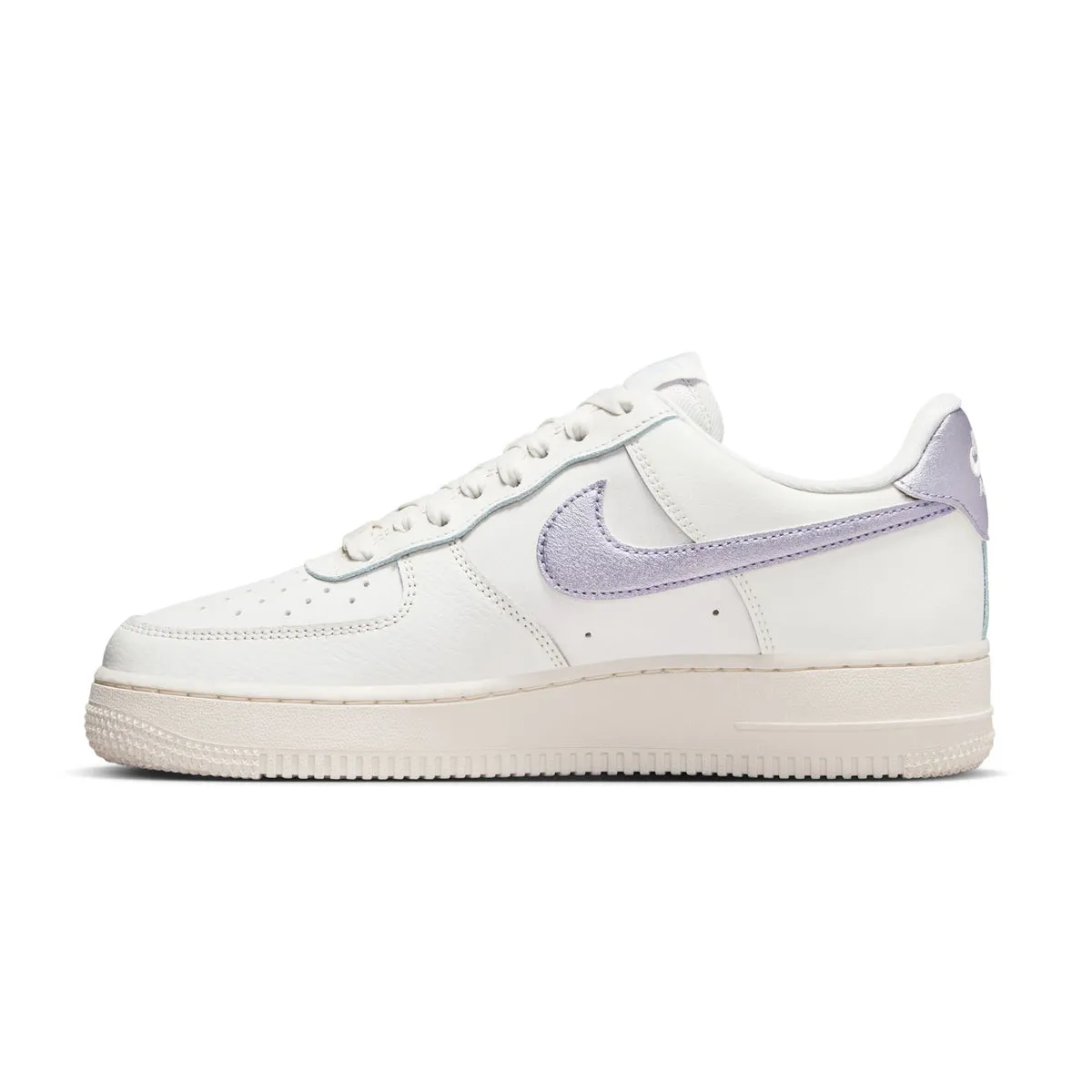 Soft Touch Wmns Air Force 1 '07 Ess 'Metallic Purple'