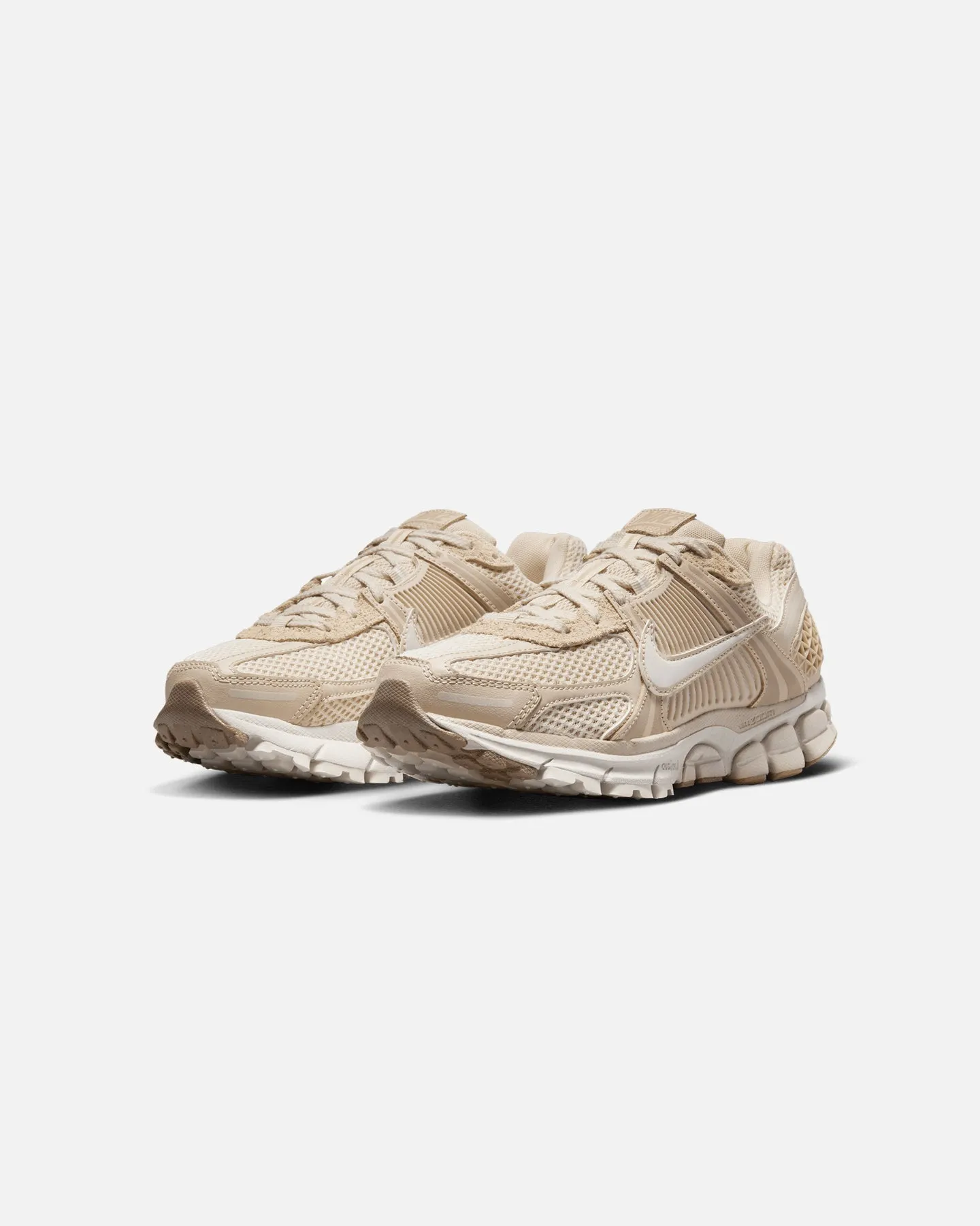 Nike Women's Zoom Vomero 5 Birch waterproof Durable Build