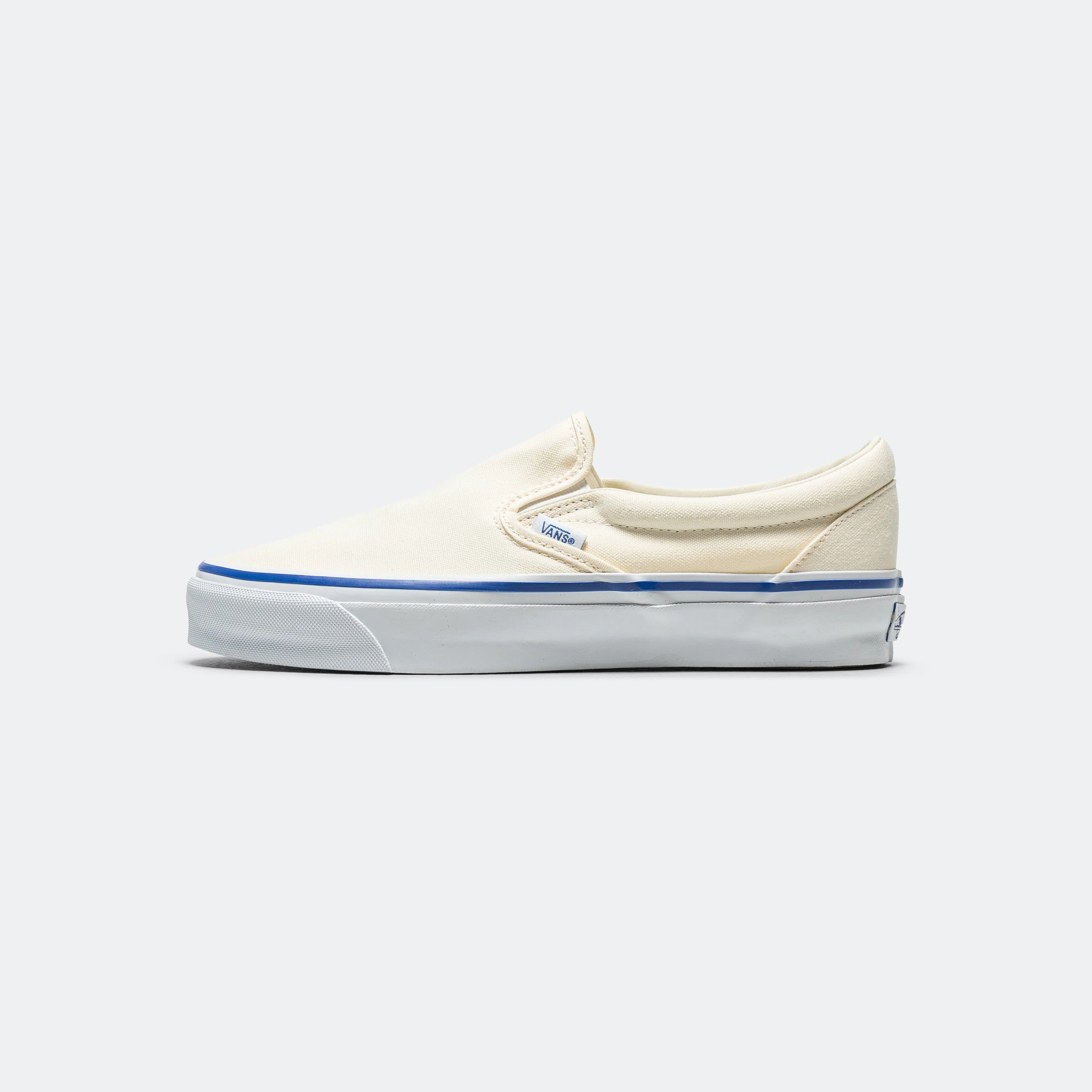 Comfortable toe box Breath Zone Slip-On Reissue 98 LX - Off White