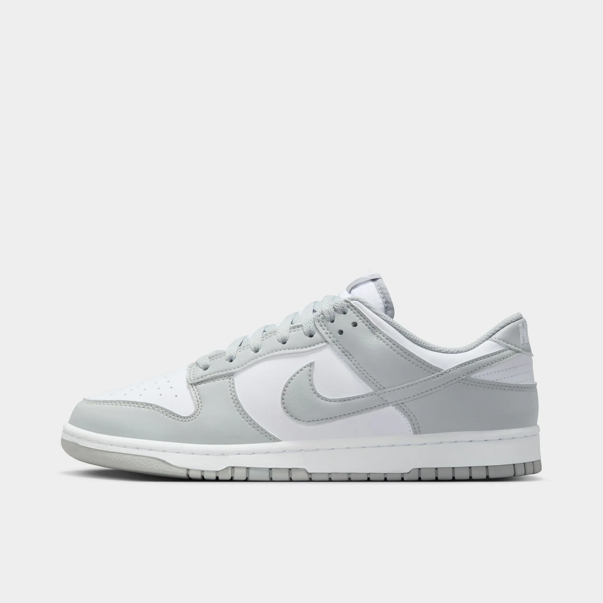 Work Look Day Wear Nike Dunk Low Retro White / Light Smoke