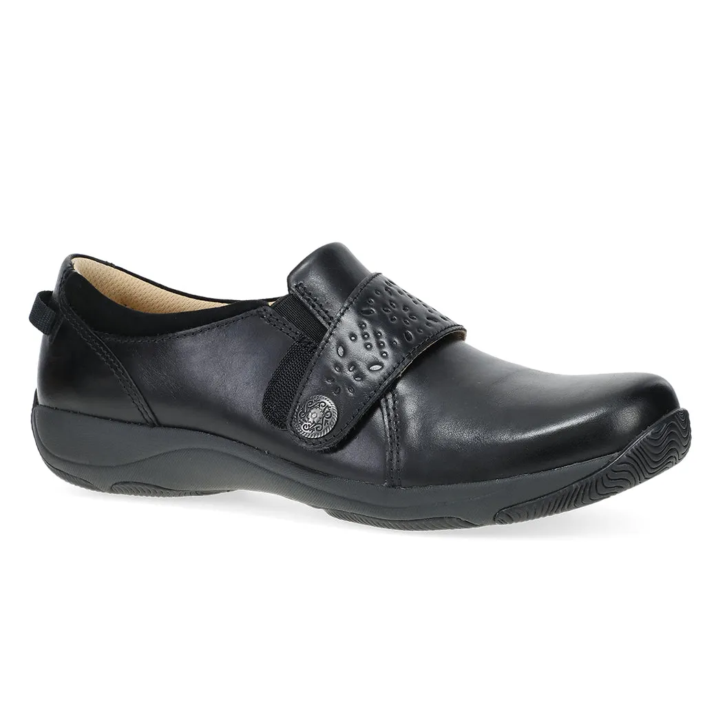 Good Grip Womens Dansko Sallie Wide in Black