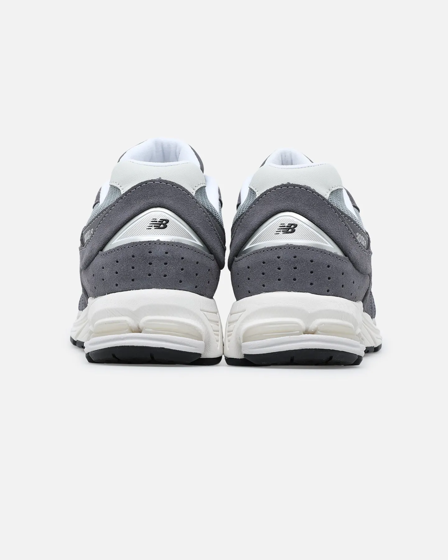 Travel Light New Balance 2002R Grey