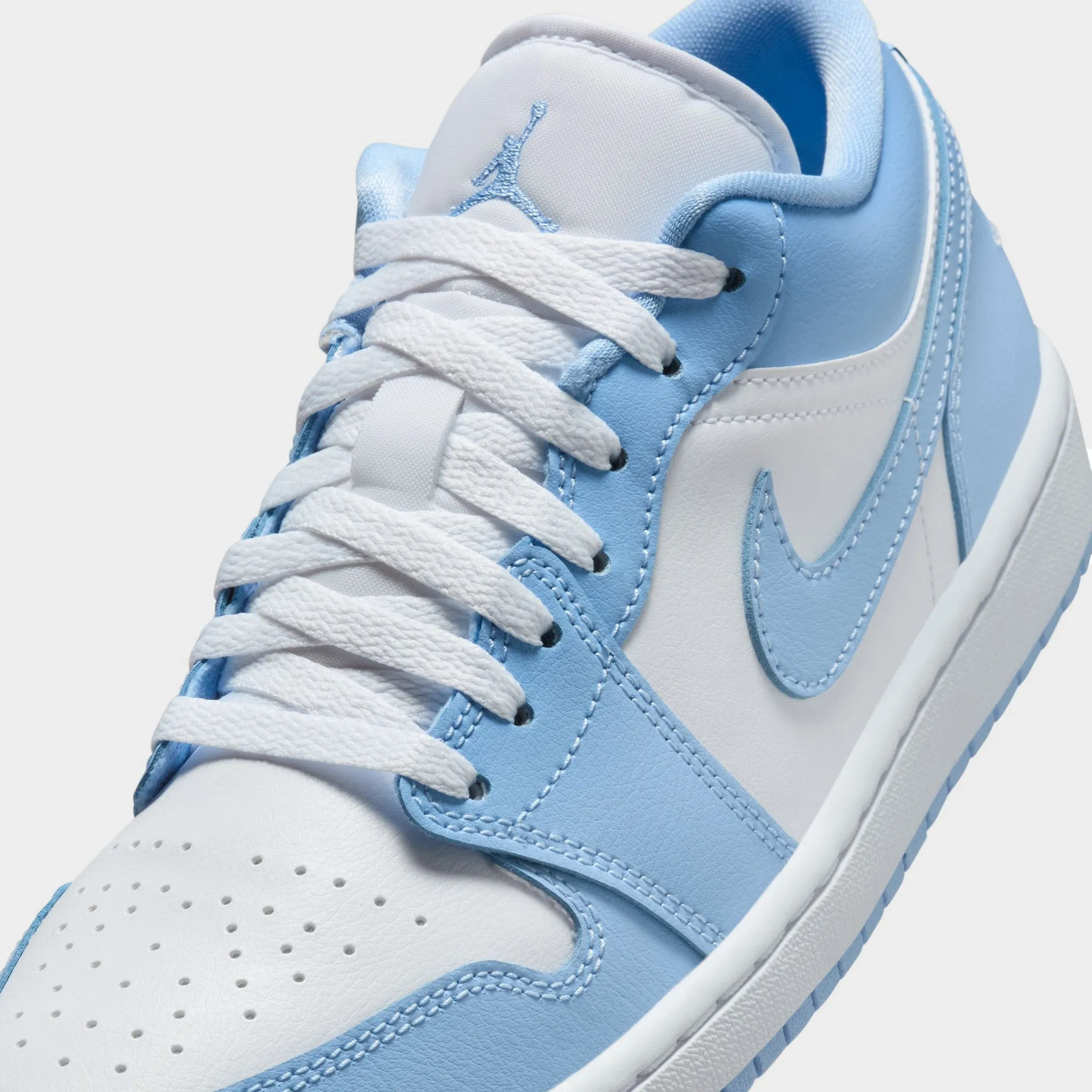 Jordan Women's 1 Low White / Aluminum Comfortable Wear