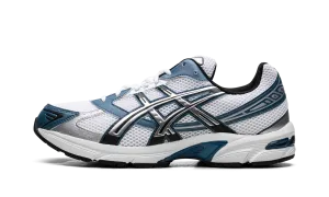 Gel-1130 "White Restful Teal" running in a levee area shoes barefoot - running - style