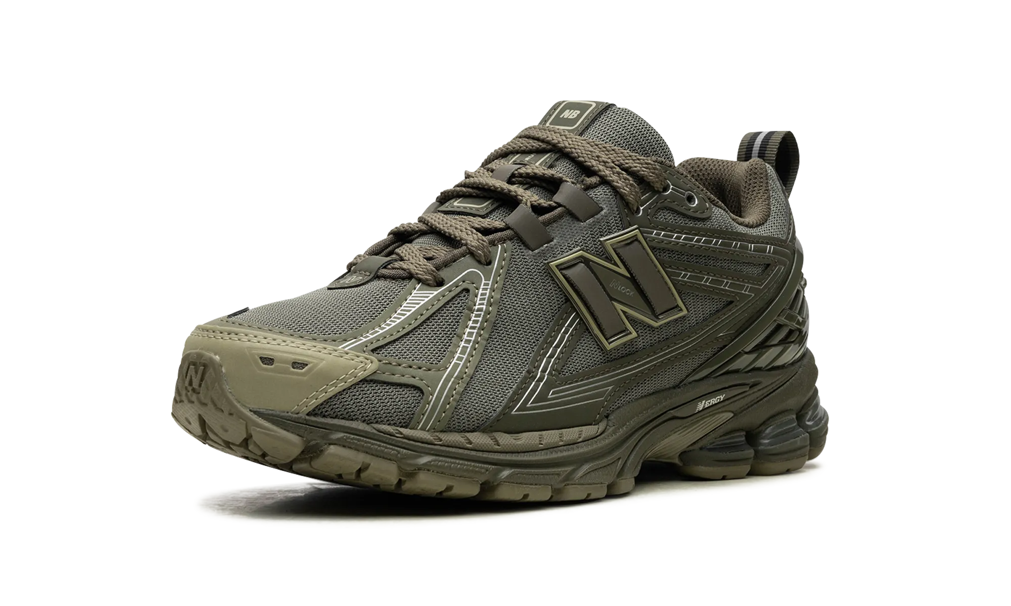 1906R "Dark Moss" running in a racecourse jogging shoes