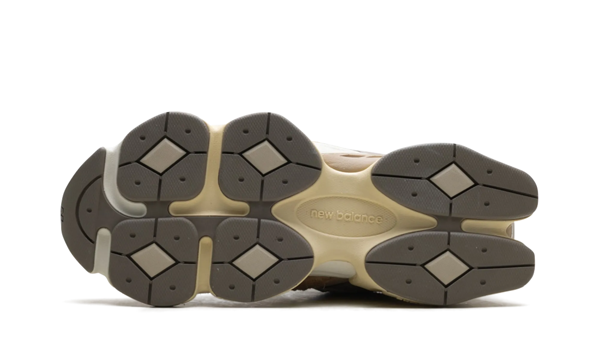running on a track oval 9060 "Olivine Great Plains"