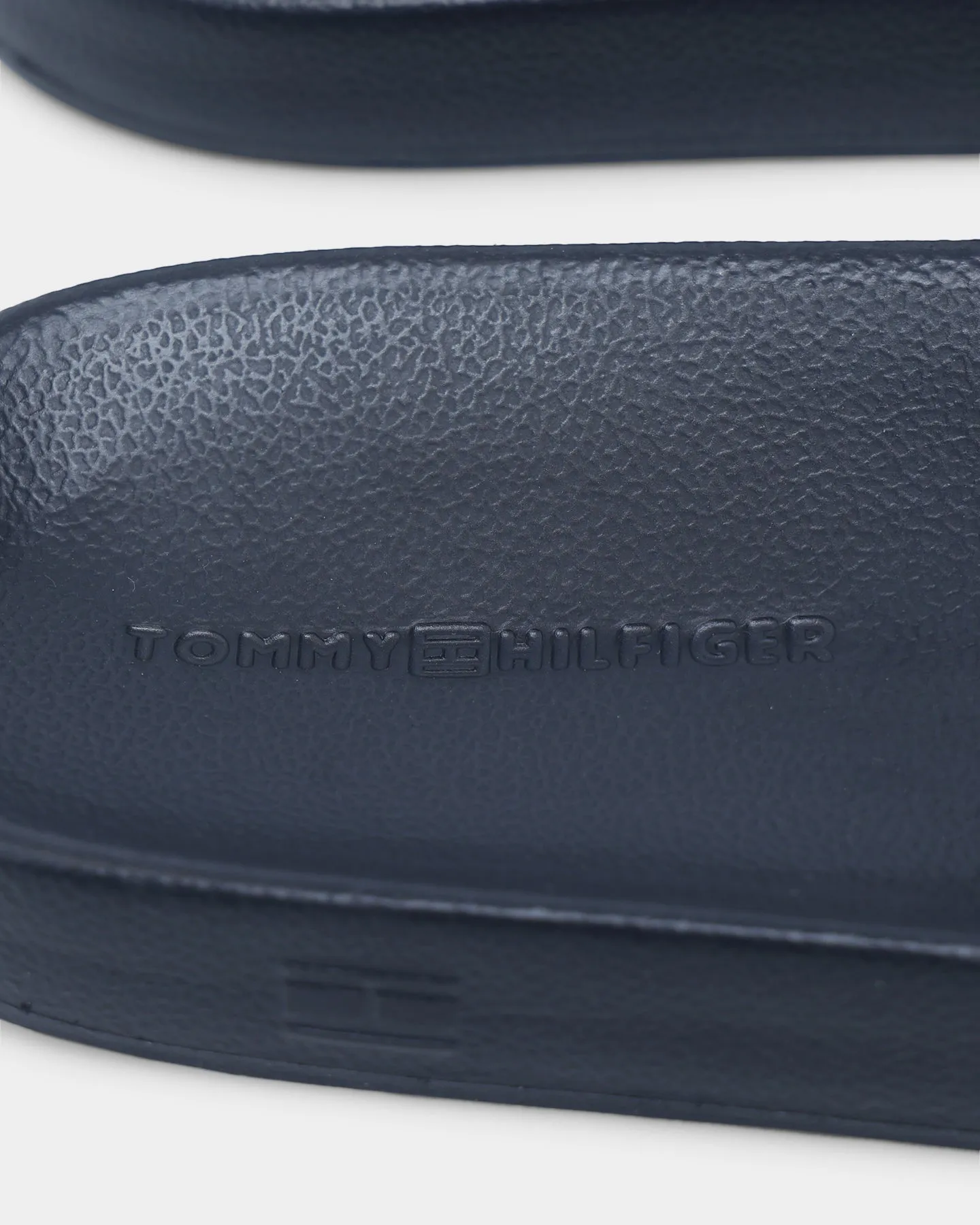 Tommy Jeans Logo Strap Pool Slide Desert Sky Road Long