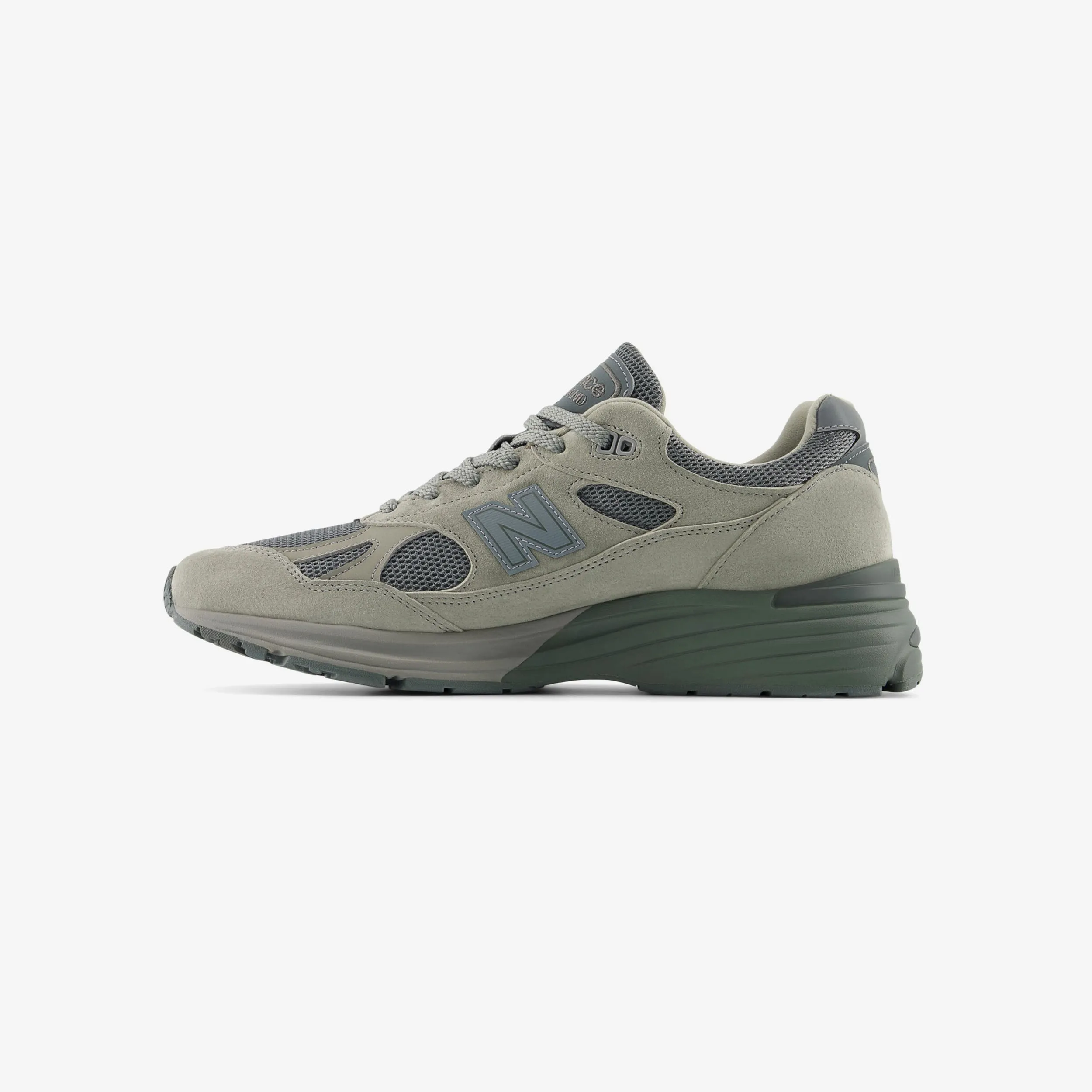 clean design Multi Directional Flex Grooves 991v2 x thisisneverthat