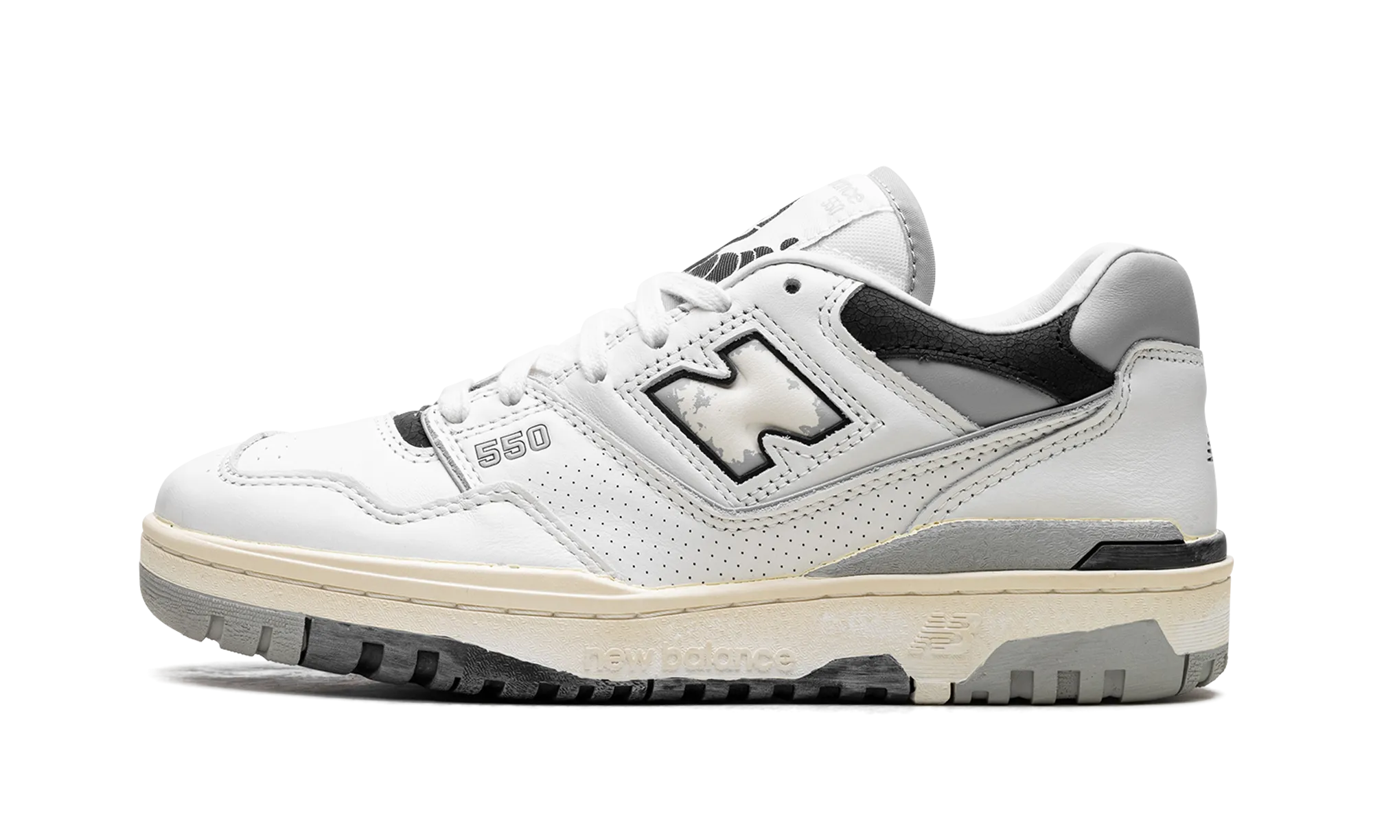 unisex shoe design SlipOn 550 "VINTAGE WHITE BLACK"