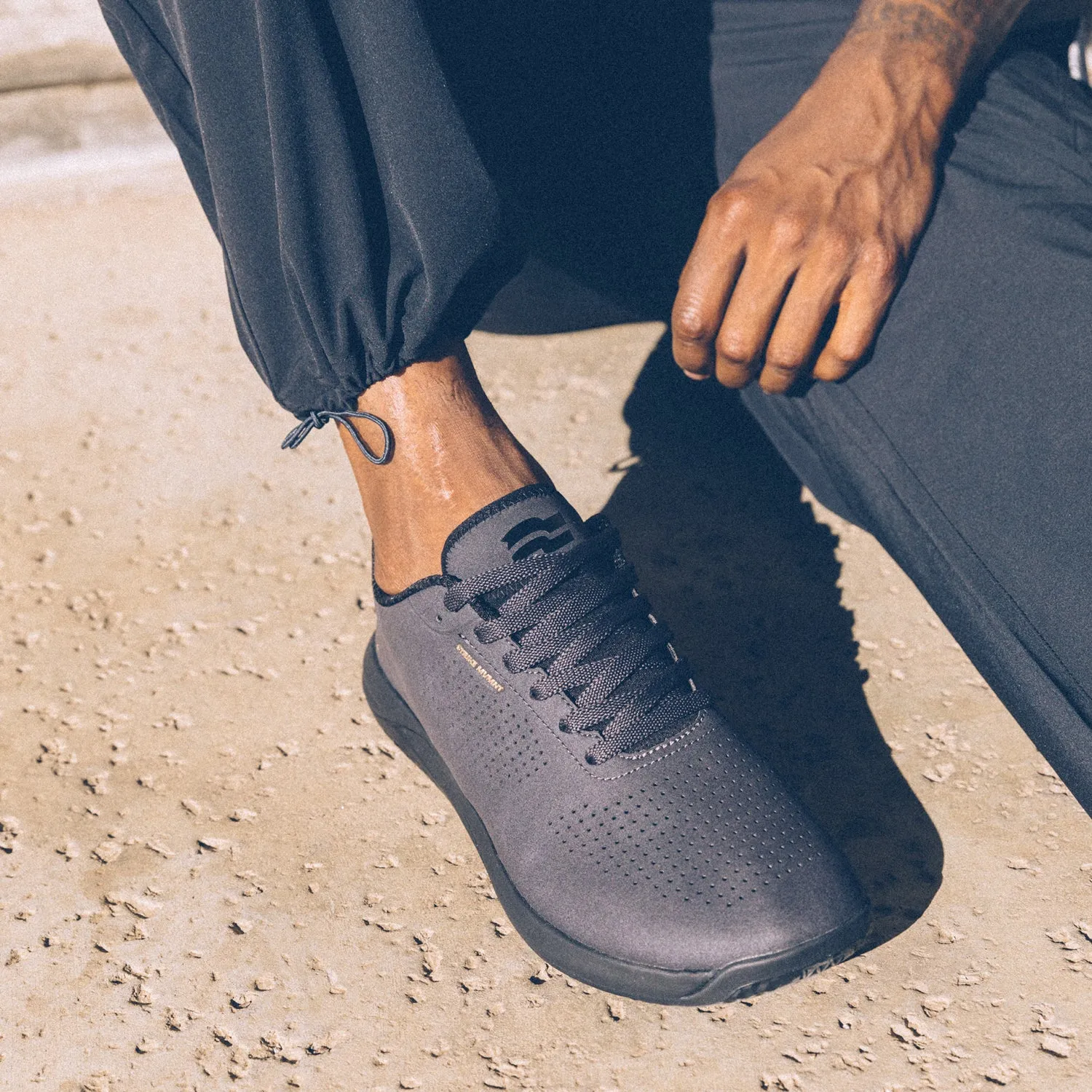 STRIKE MVMNT Sueze EZ Trainer Foam Support Adaptive Form