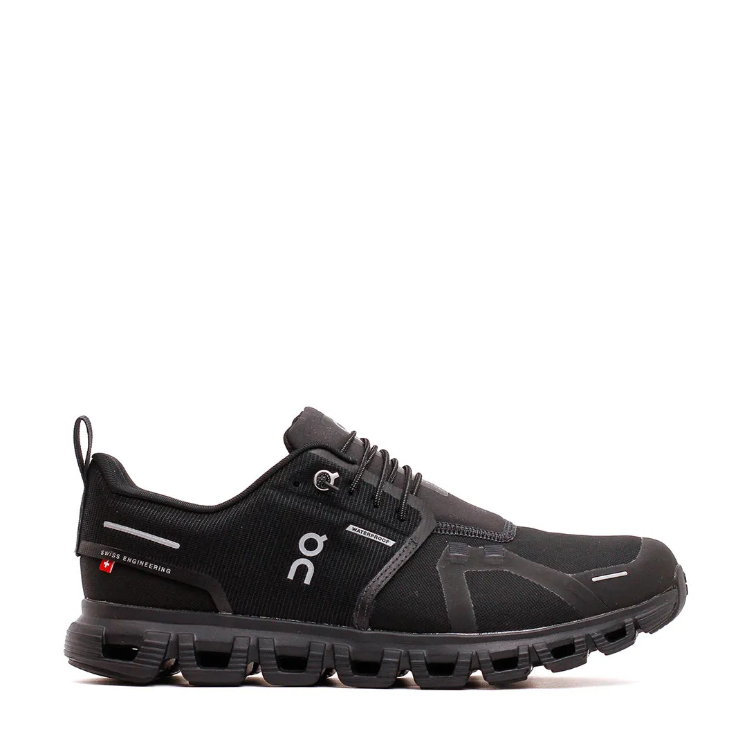 ON Men Cloud 6 WP Black 3MF10061043 running in a basketball court area shoes professional runner shoes