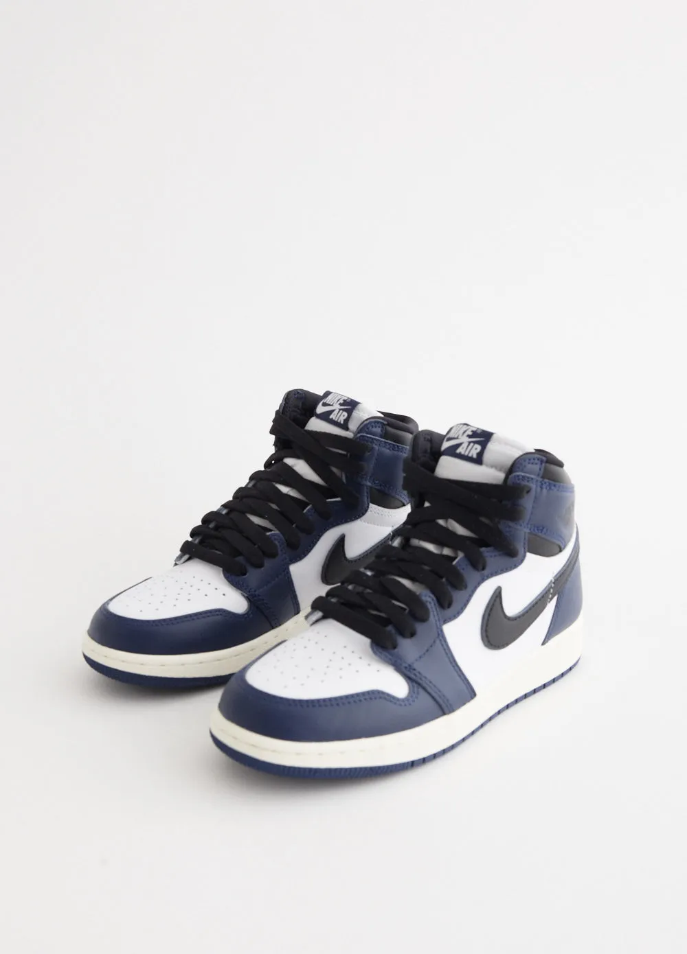 True Air Jordan 1 Retro High OG 'Midnight Navy' Sneakers (GS)