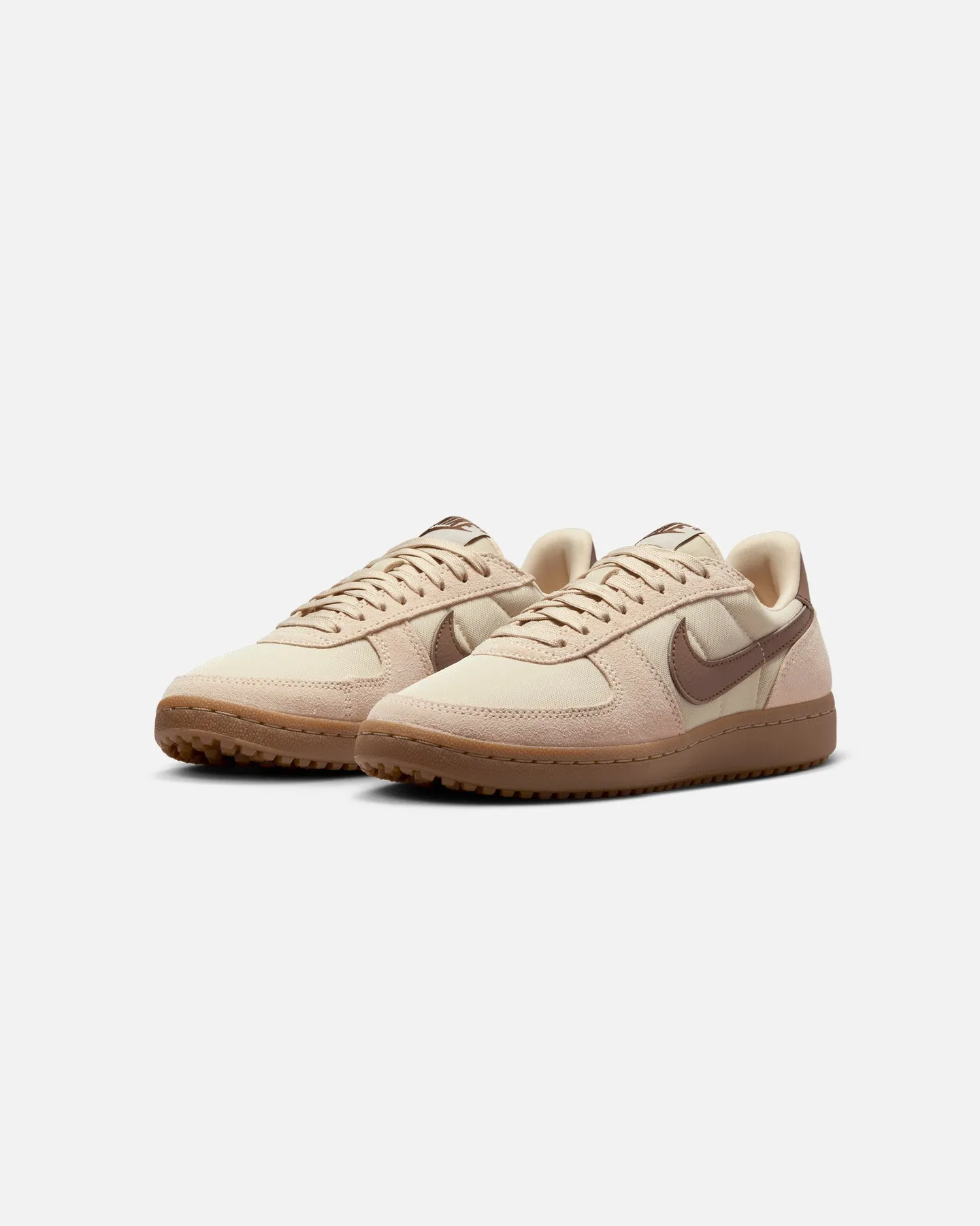 Nike Women's Field General Beach style - level adults'
