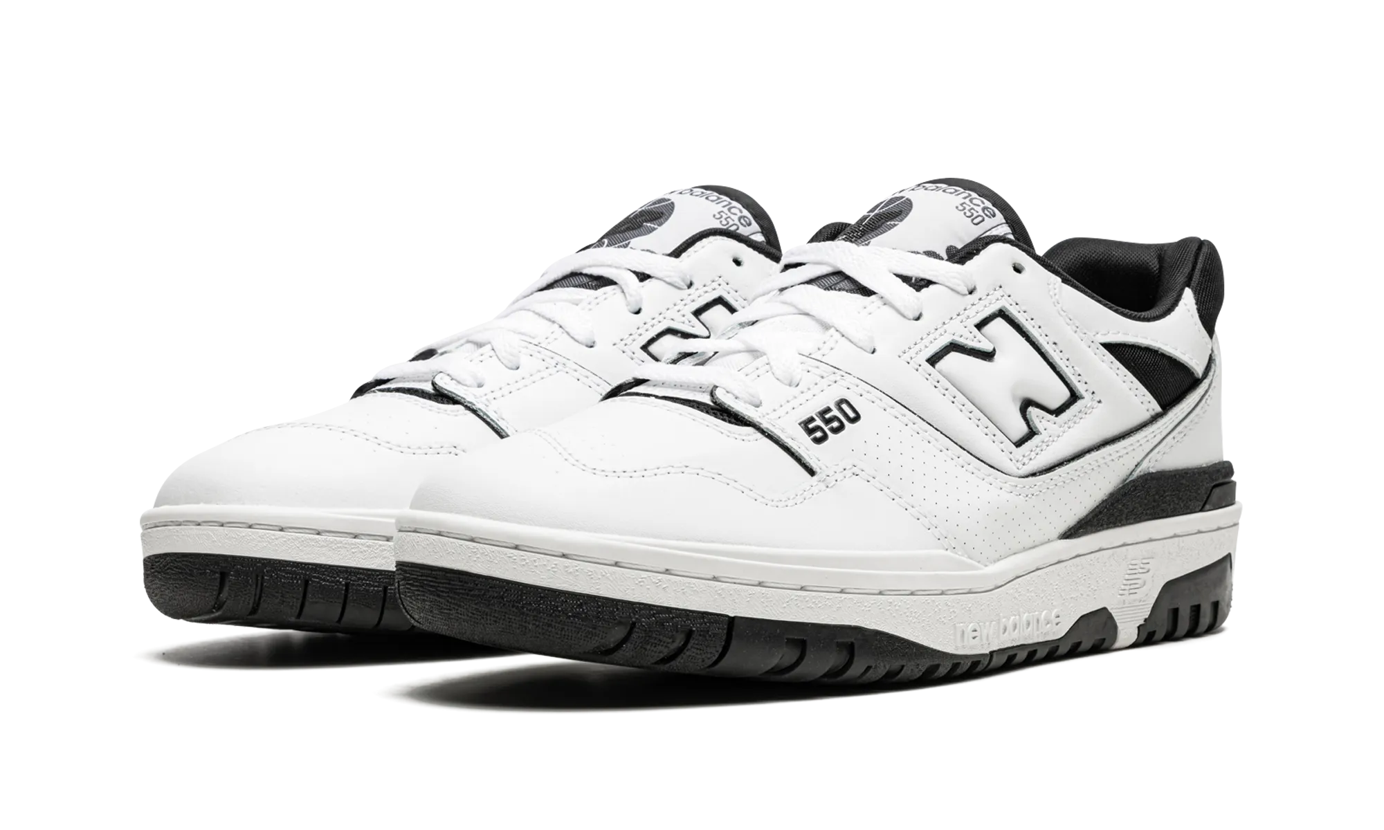 550 "White / Black" moisture - management - technology Reebok Workout
