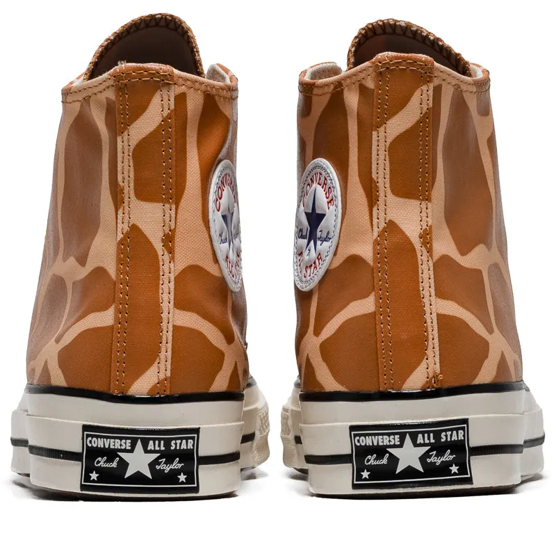 Anti Odor Coating Modern Silhouette Converse Chuck 70 Glow-In-The-Dark Giraffe Print - Ginger Snap/Egret