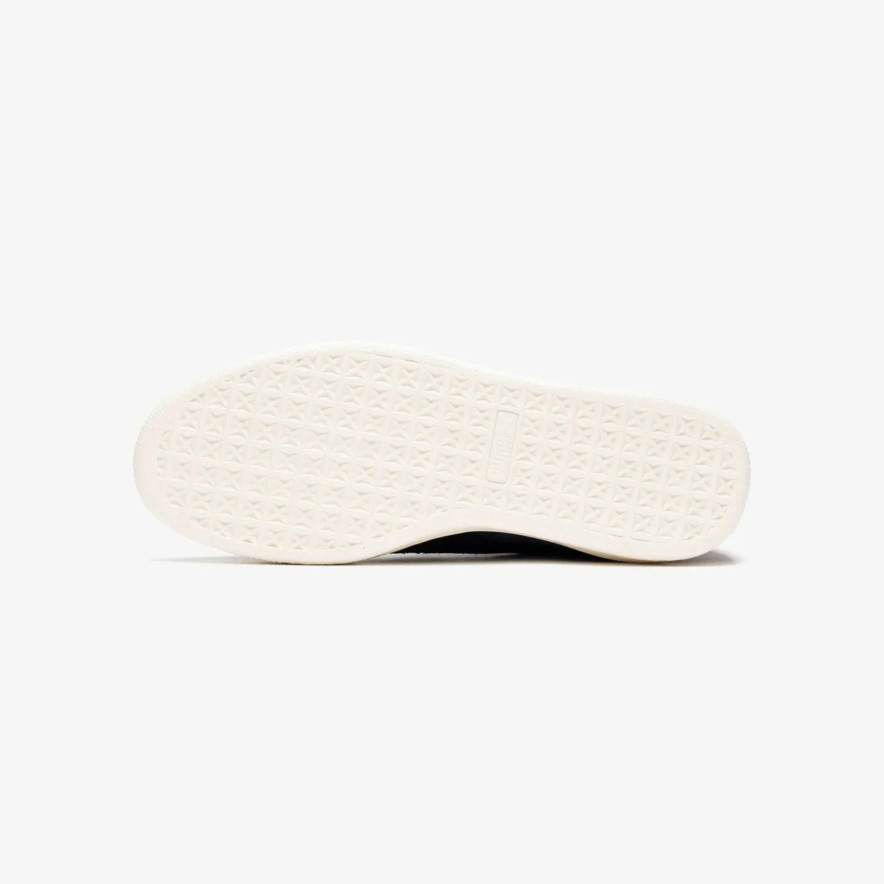 Suede Classic Mid x Noah Spring Bounce Universal Look