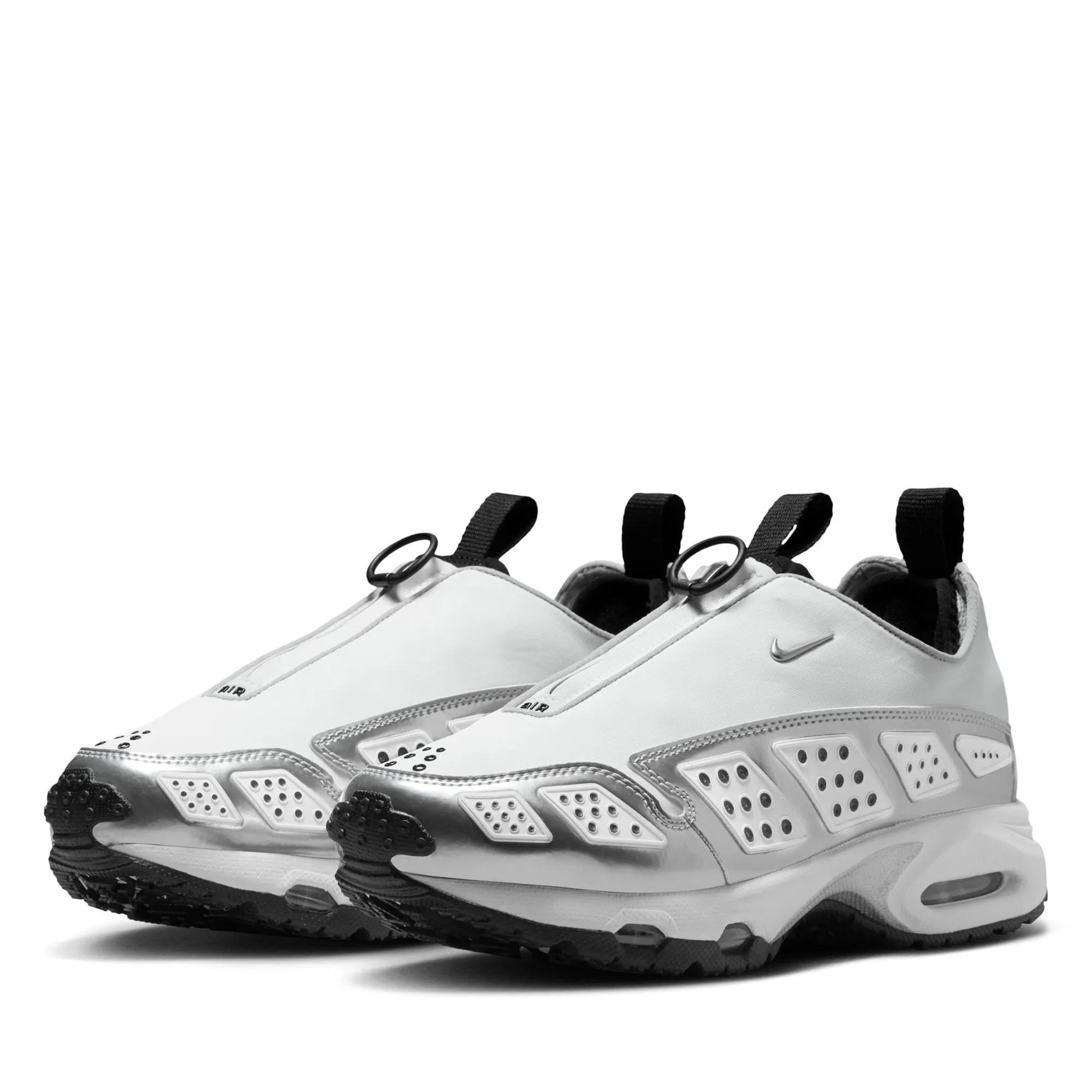 Superior Traction Women's Nike Air Max Sunder - White/Metallic Silver