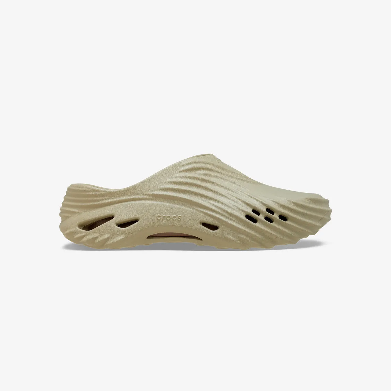 Echo Wave Summer Flip-flops Stay Breezy
