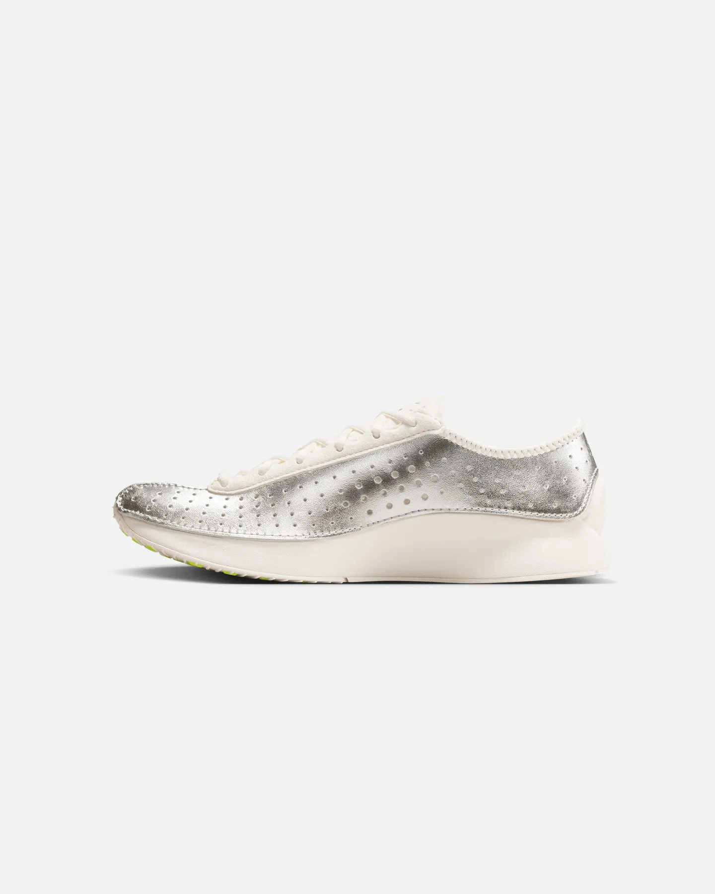 label Dynamic silhouette Nike Women's Air Superfly Pale Ivory/Metallic Silver