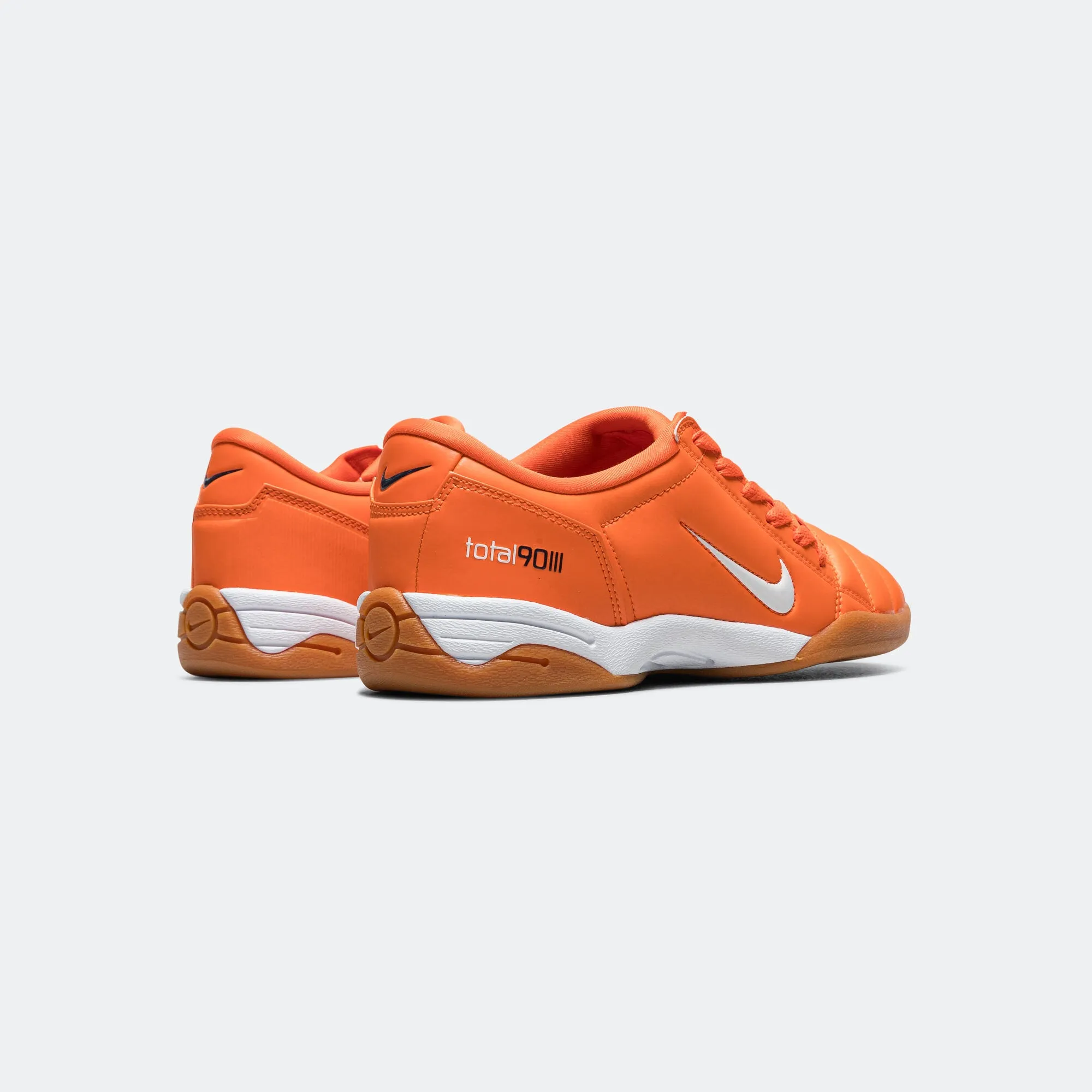 T90 SP - Safety Orange/White-Gum Medium Brown Grip Technology