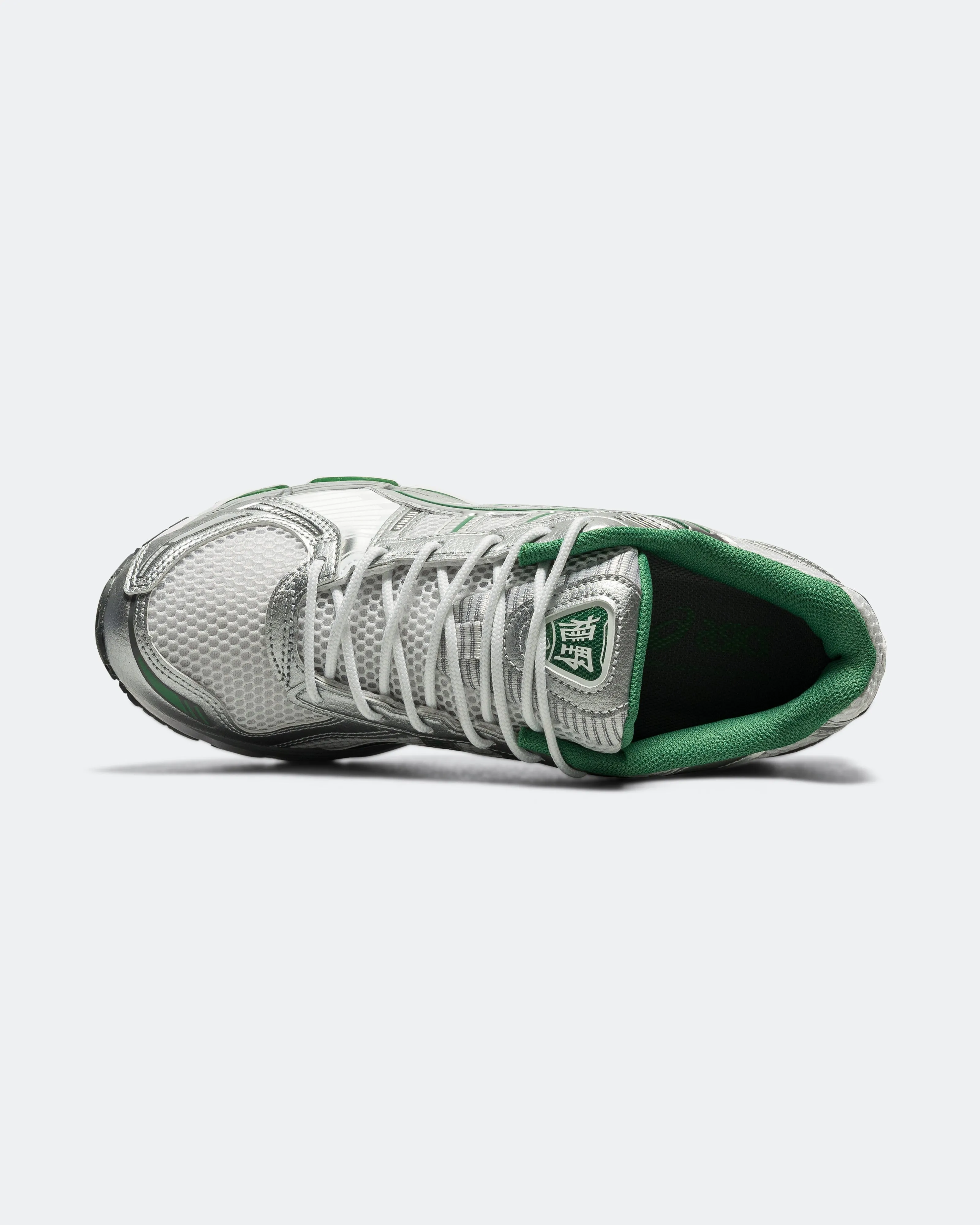 Compression Molded Heel Balanced Grip GEL-Kayano 12.1 - White/Pure Silver