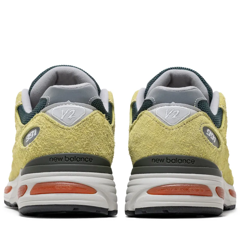 Zero Break In Comfort Functional Style New Balance Made In UK 991v2 'Grape Sorbet' - Beechnut/Trekking Green