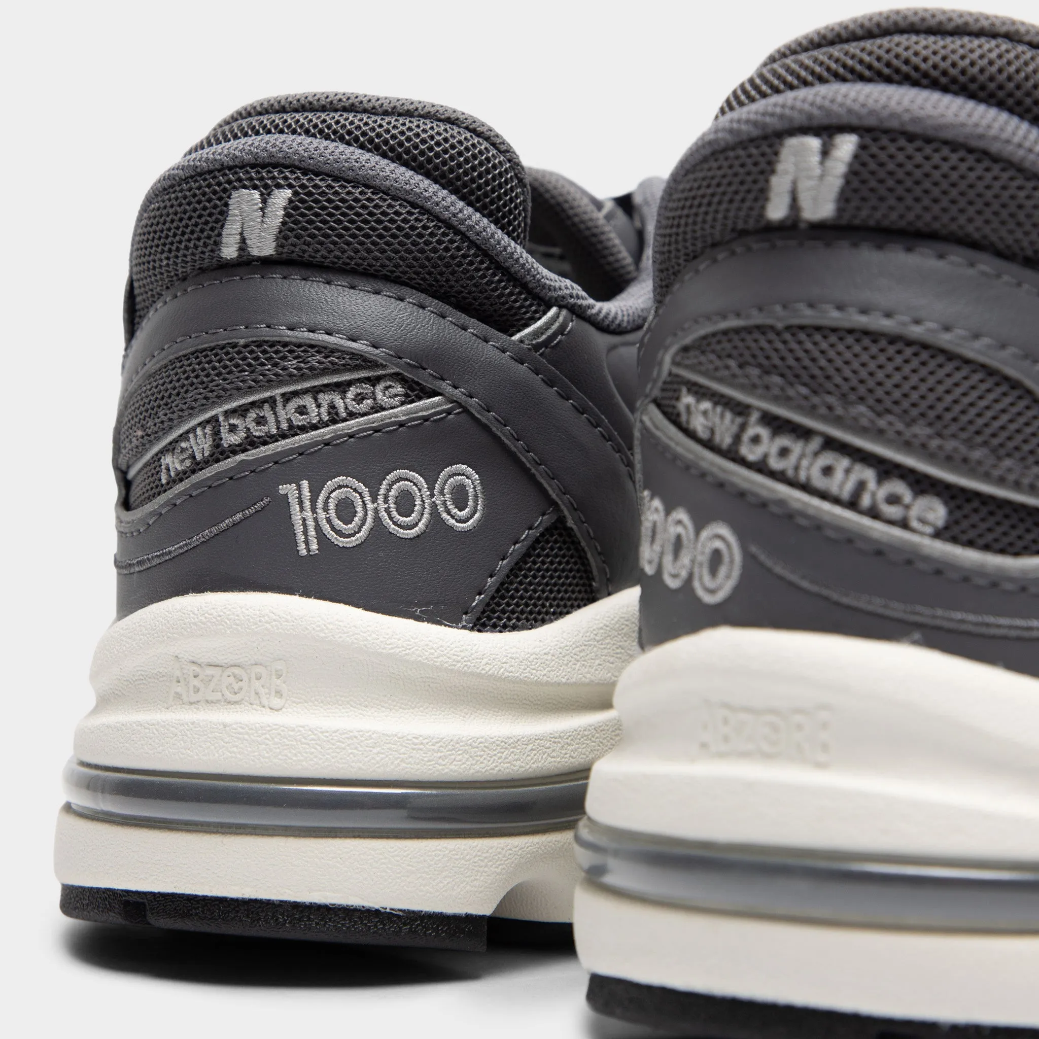Versatile Comfort Shoes New Balance M1000 Grey / White