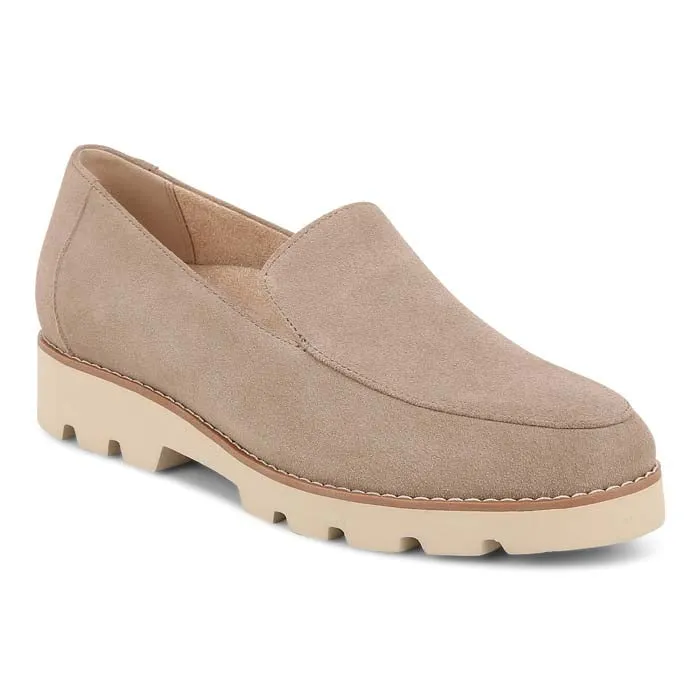 Holiday Style Coffee Run Womens Vionic Kensley in Taupe