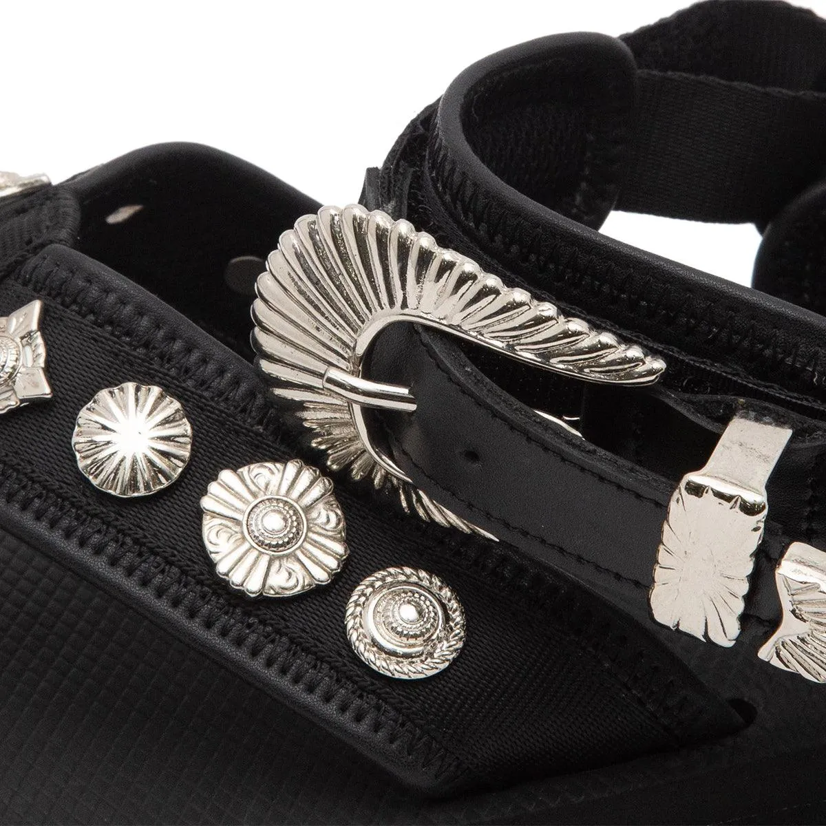   Toga Virilis TONO 'Black' Established