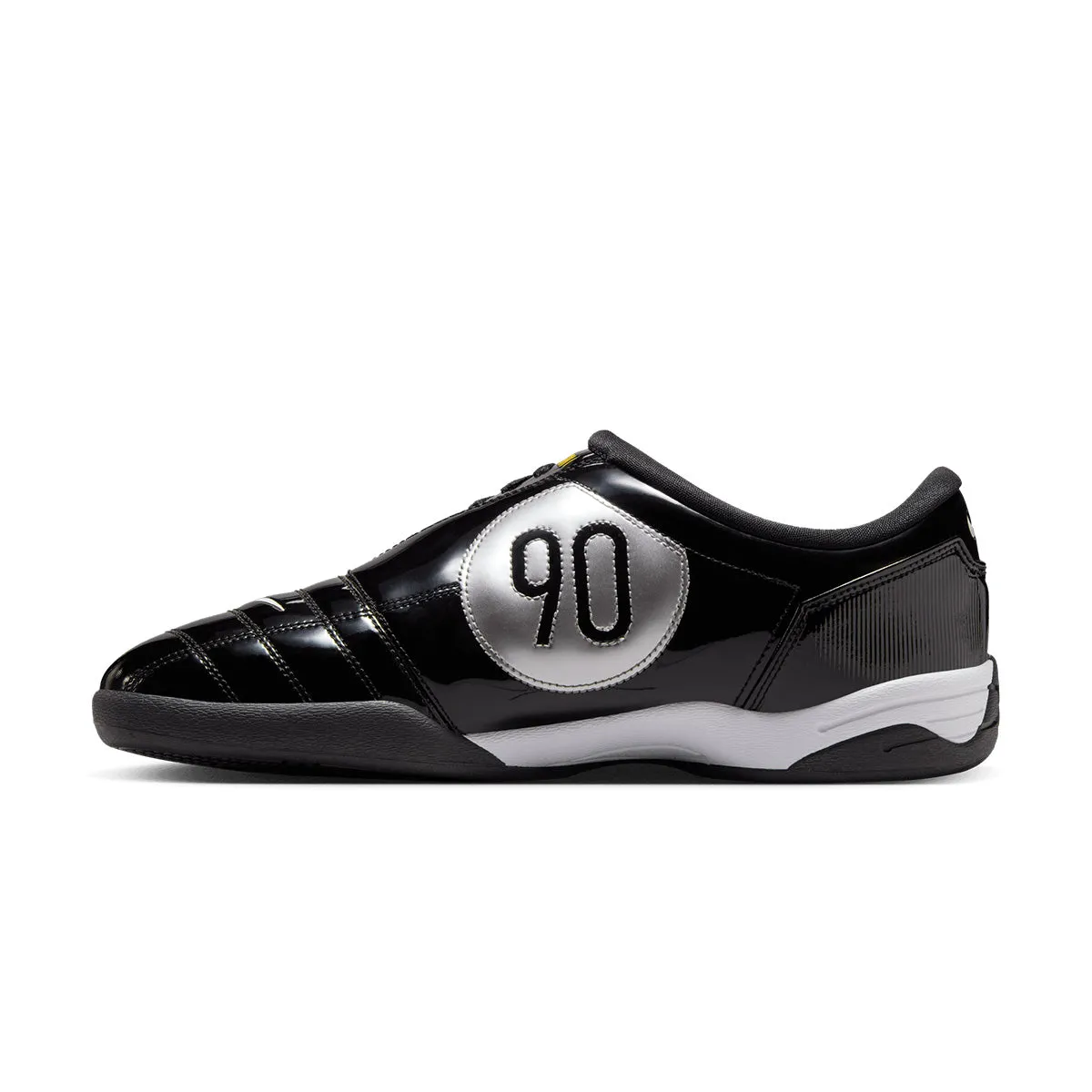 Total 90 III 'Black White' Rich Jewel Comfort Padding