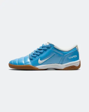 Total 90 - University Blue/White Elevated shock absorption