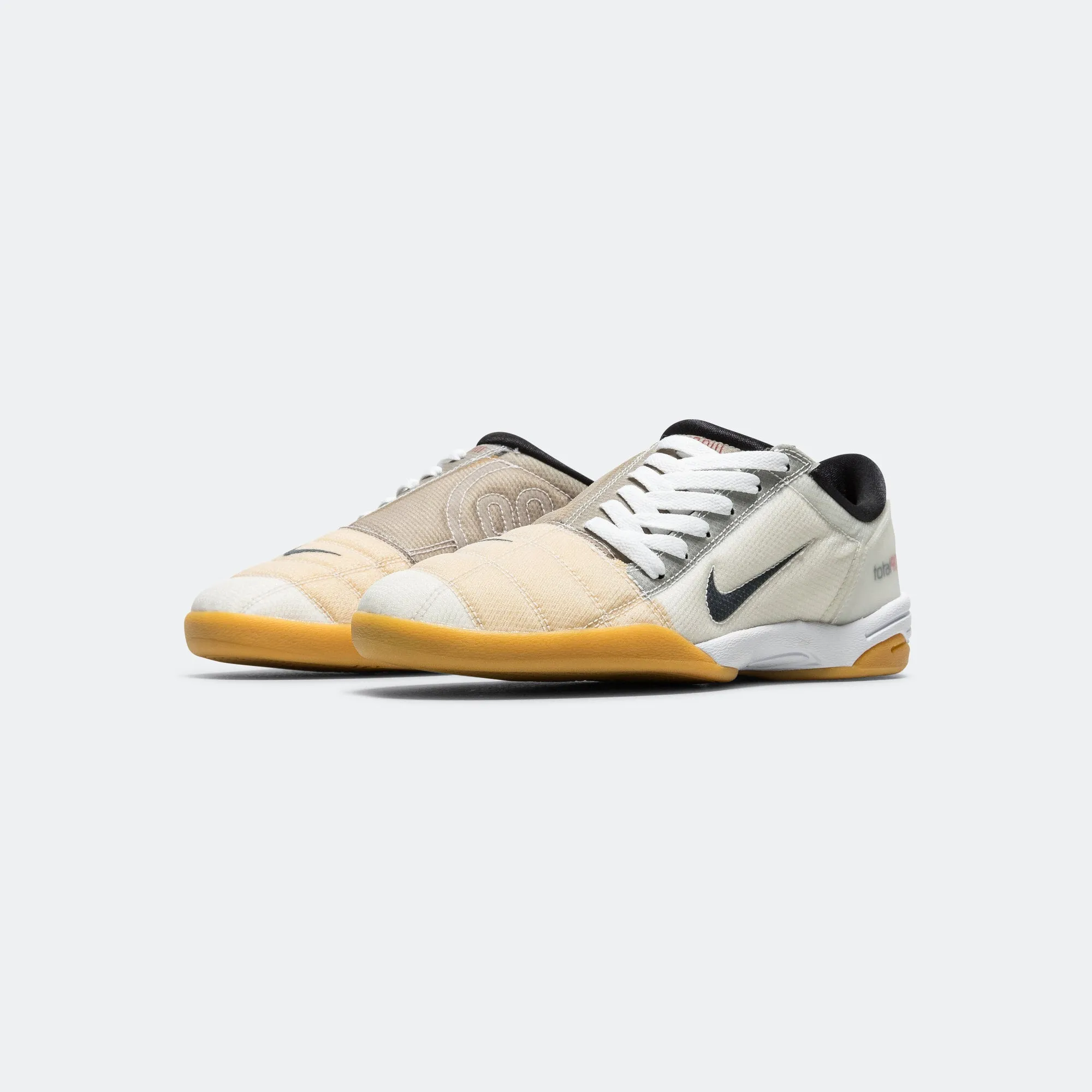 Total 90 - White/Black-Gum Light Brown Impact Protection System Rubberized Heel