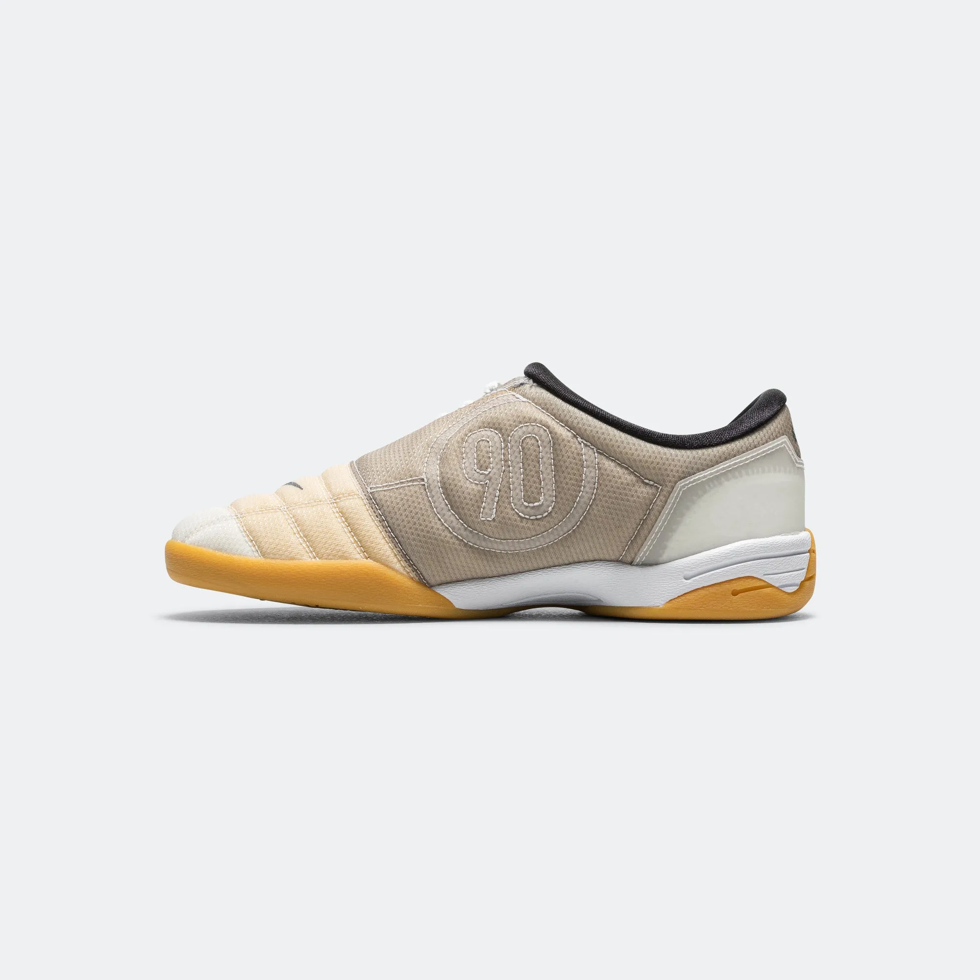 Total 90 - White/Black-Gum Light Brown Heel Lock Technology
