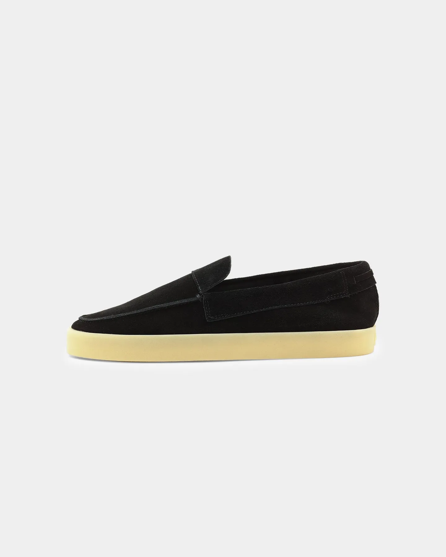 Date night Saint Morta Hemisphere Suede Slip On Loafer Black/Gum