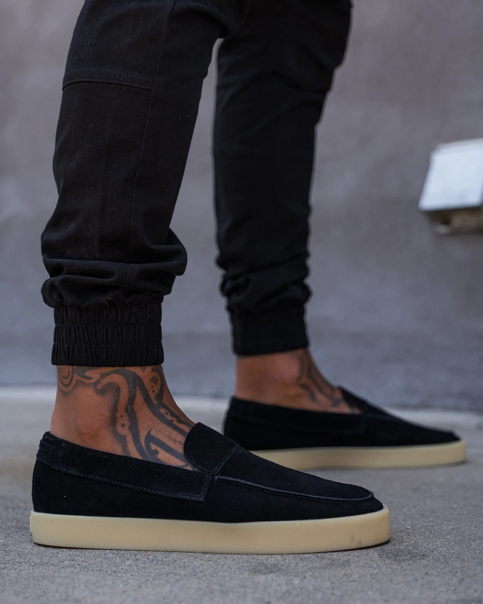 Dust Free Saint Morta Hemisphere Suede Slip On Loafer Black/Gum