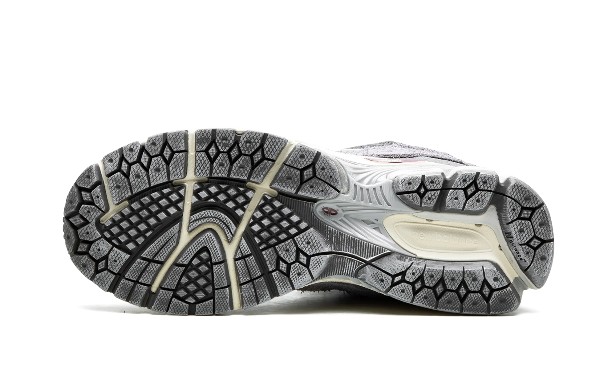 running in a lagoon area shoes Cold weather defense 2002R "Lunar New Year - Zinc"