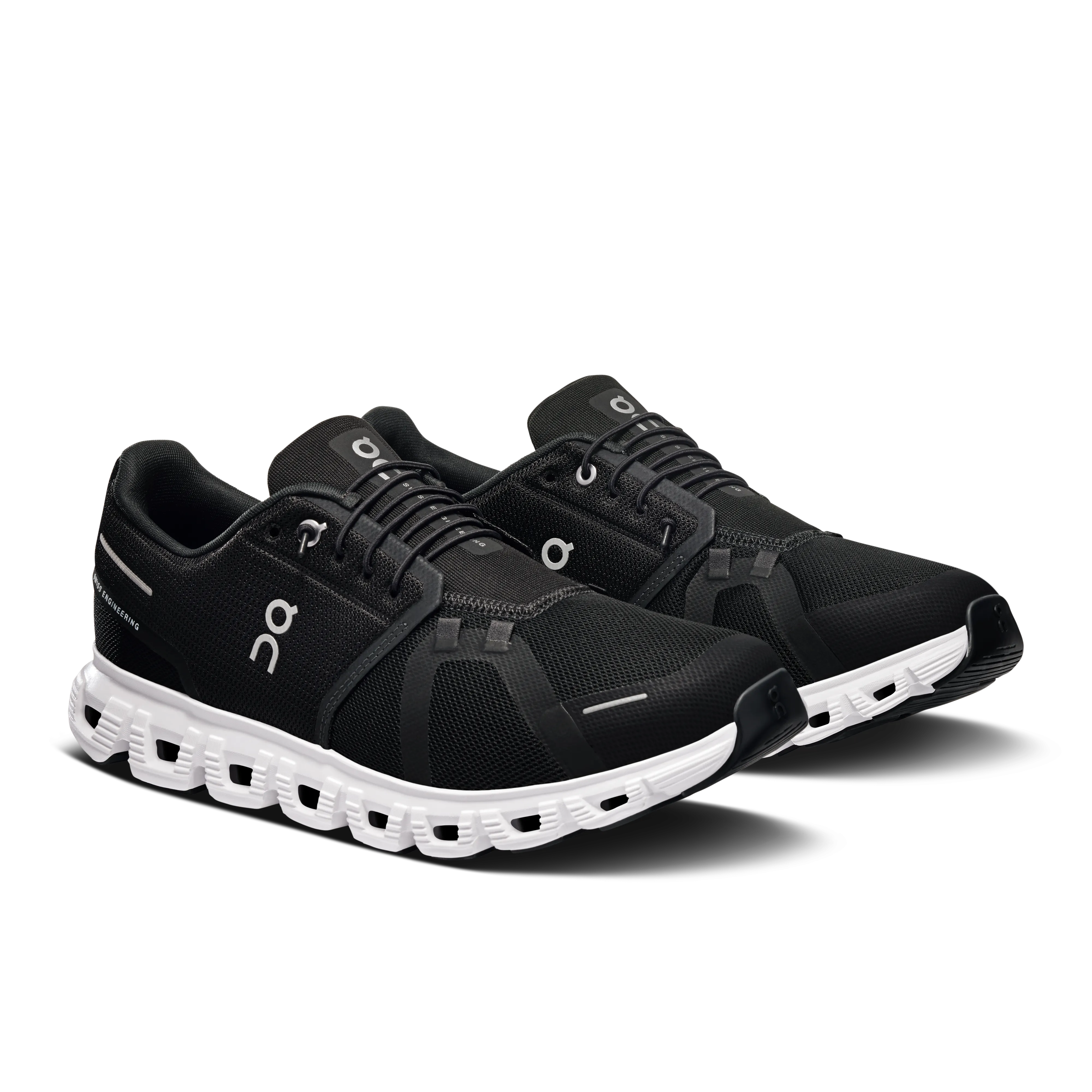ON CLOUD 6 MEN'S for smooth paths Street Essentials