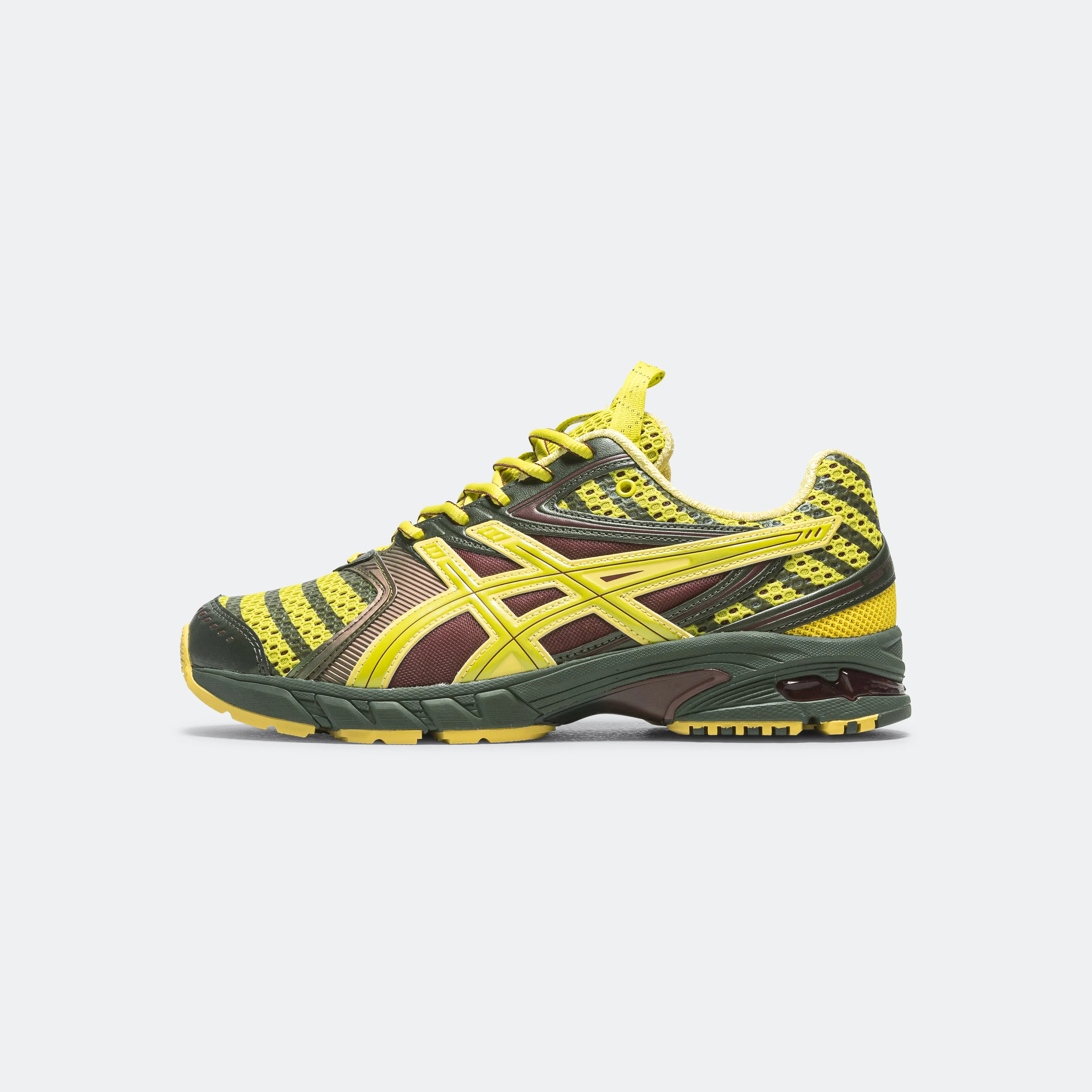 UB9-S GEL-DS Trainer 14 - Dark Mustard/Truffle Grey Motion Control Feature