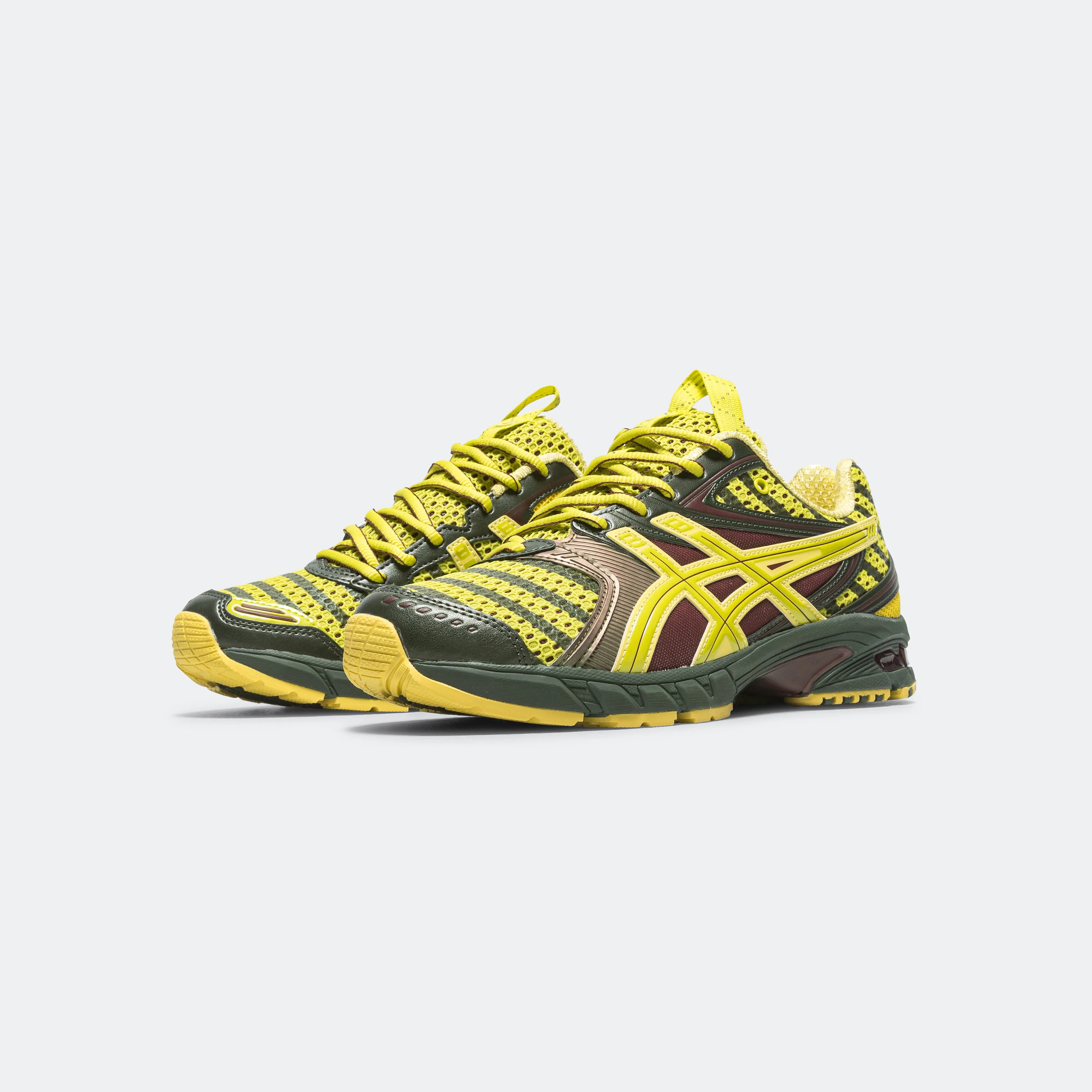 UB9-S GEL-DS Trainer 14 - Dark Mustard/Truffle Grey Reliable Performance Ventilated Perforations
