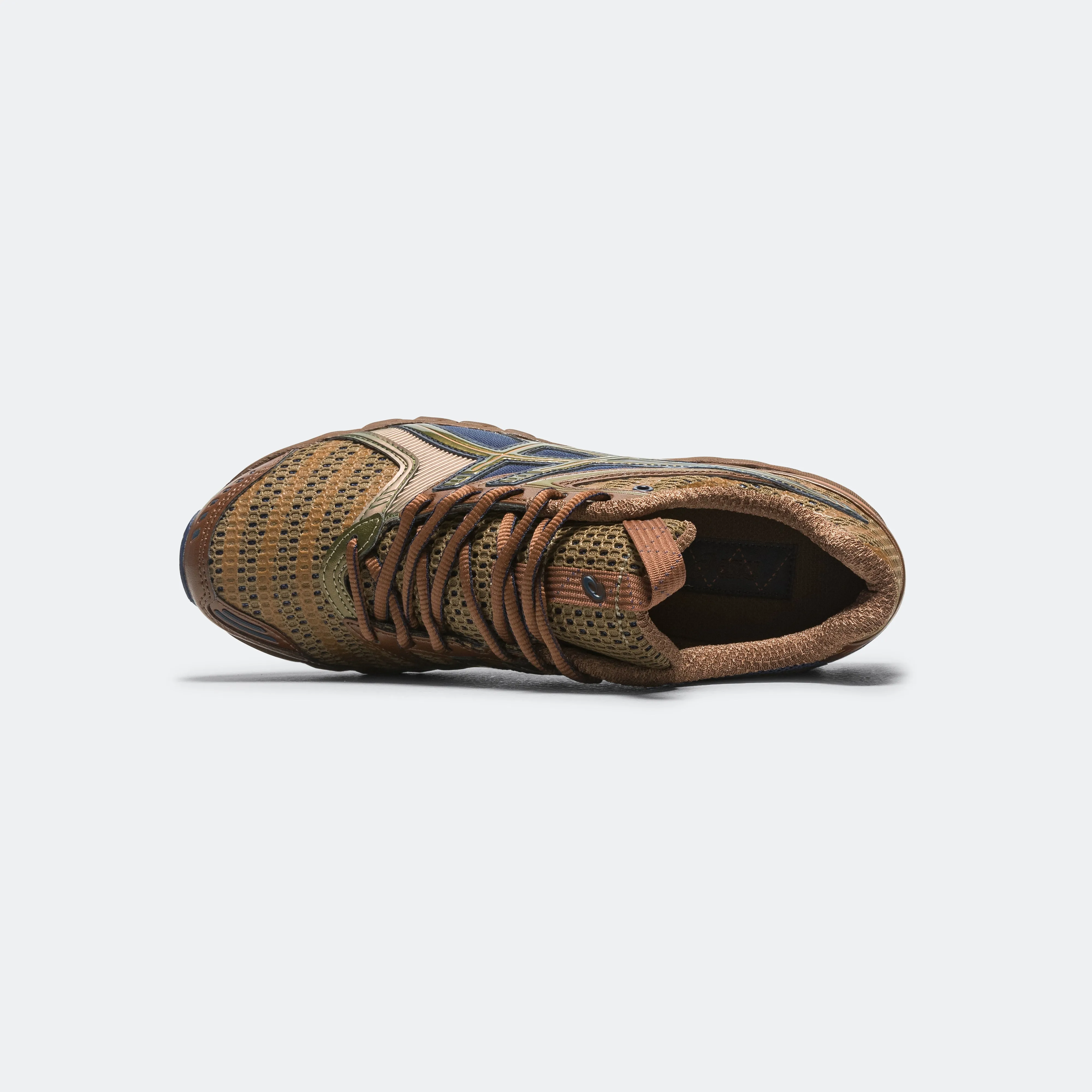 High Traction Stylish Stripes UB9-S GEL-DS Trainer 14 - Desert Camp/Piquant Orange